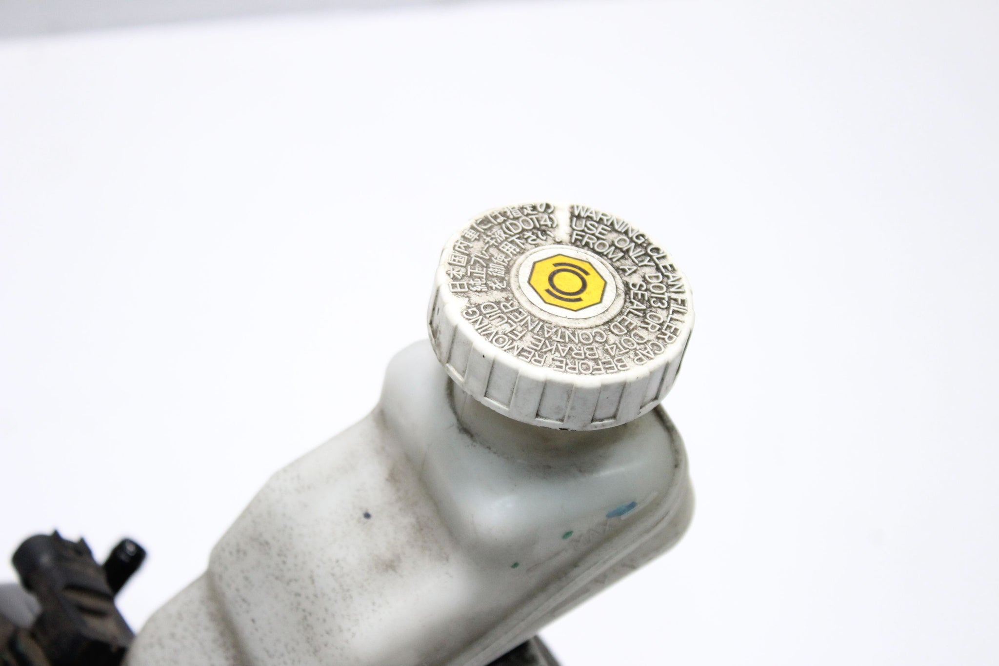 2013 MITSUBISHI MIRAGE 1.2 Brake Servo Master Cylinder