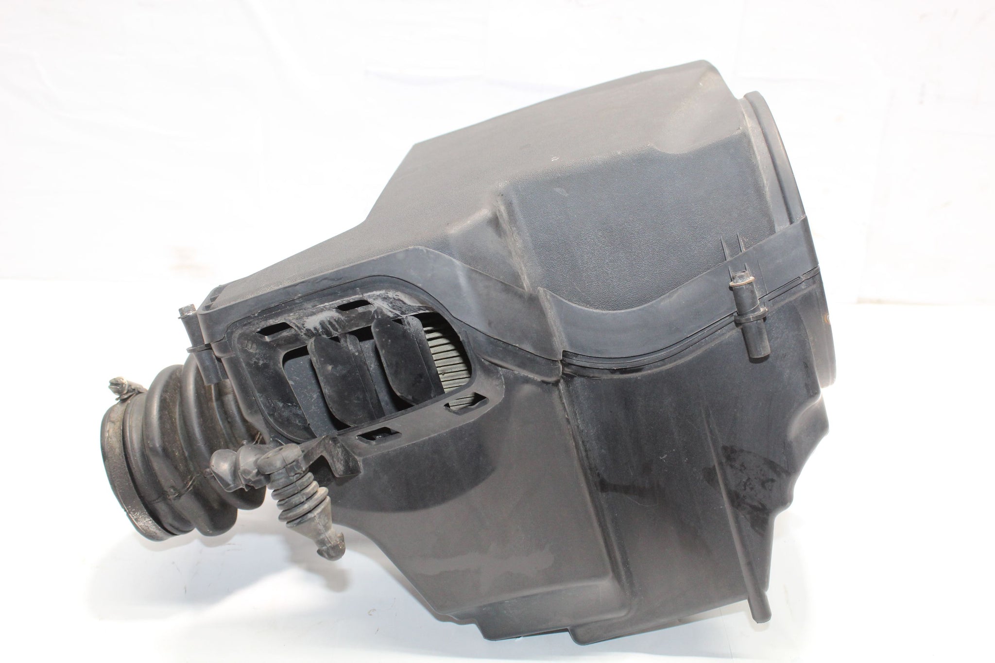 2015 VOLVO V40 1.6 Air Filter Box MAF Sensor AV61-9600