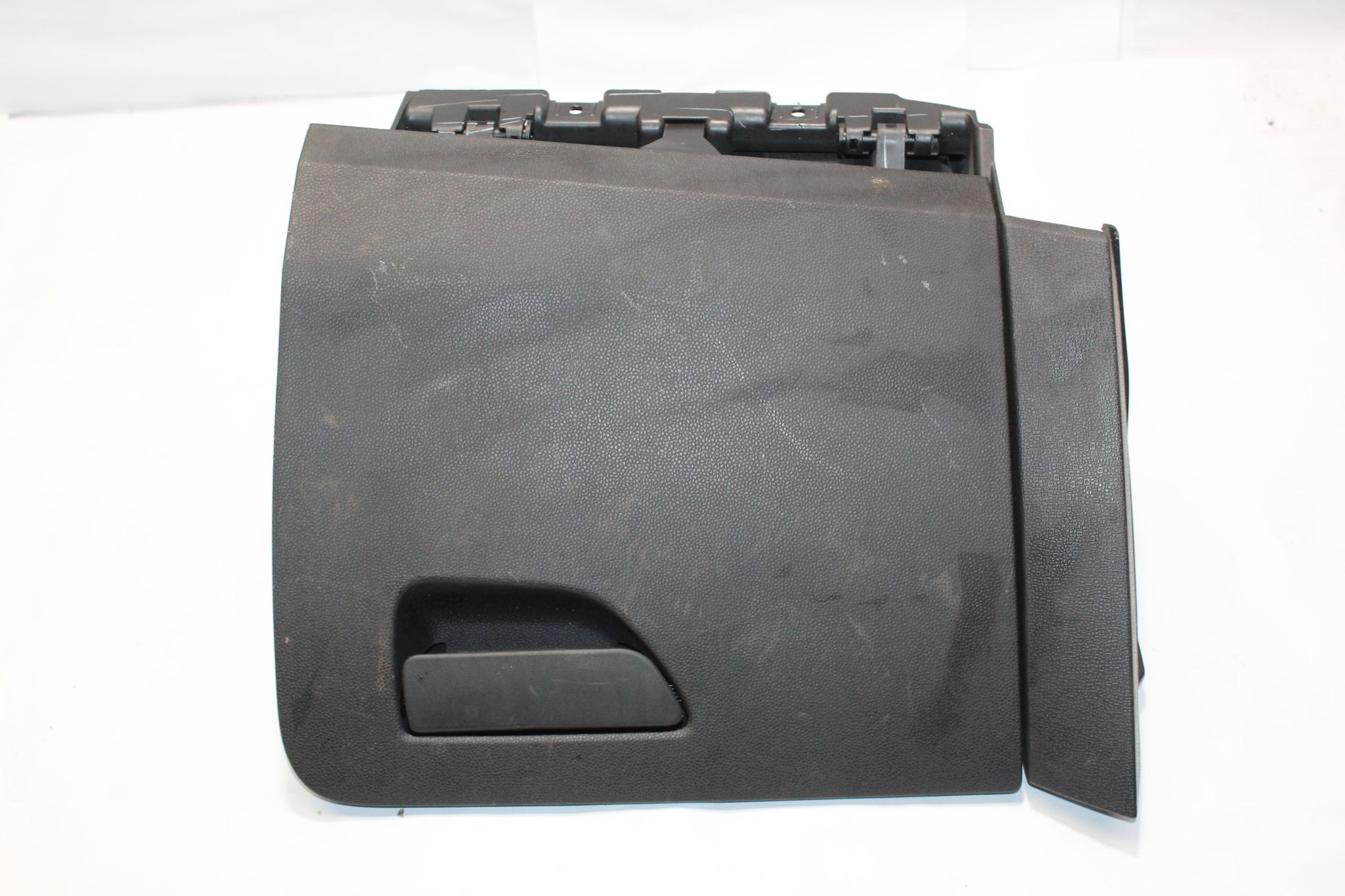 2016 FORD ECOSPORT Glove Box CN15-R20164-BEW