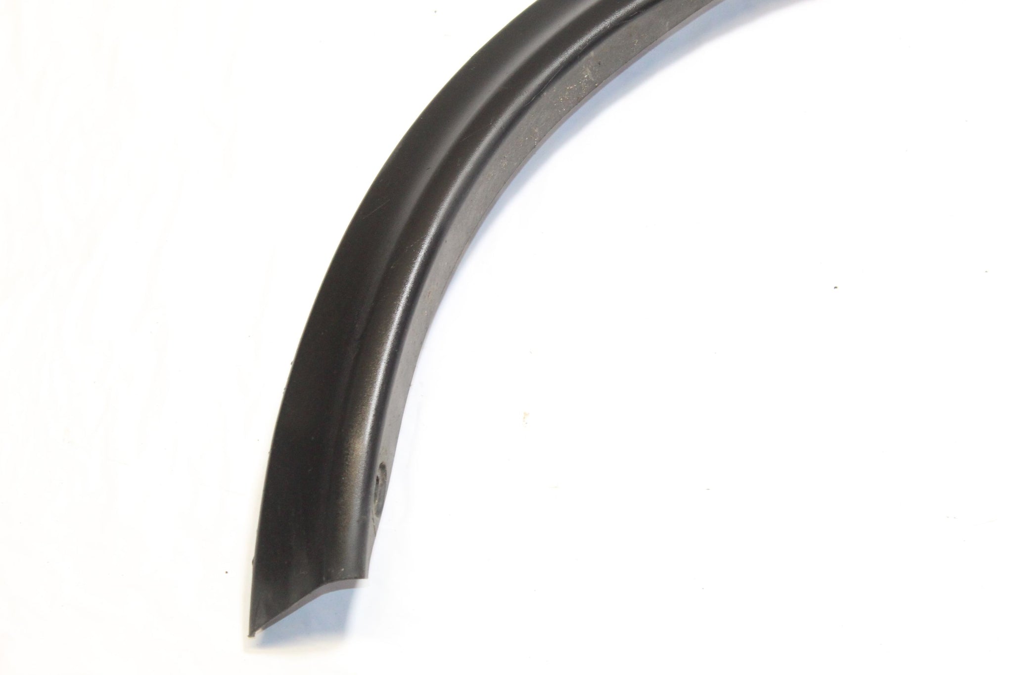 2014 NISSAN JUKE LEFT SIDE FRONT WHEEL ARCH TRIM 638611KA6A