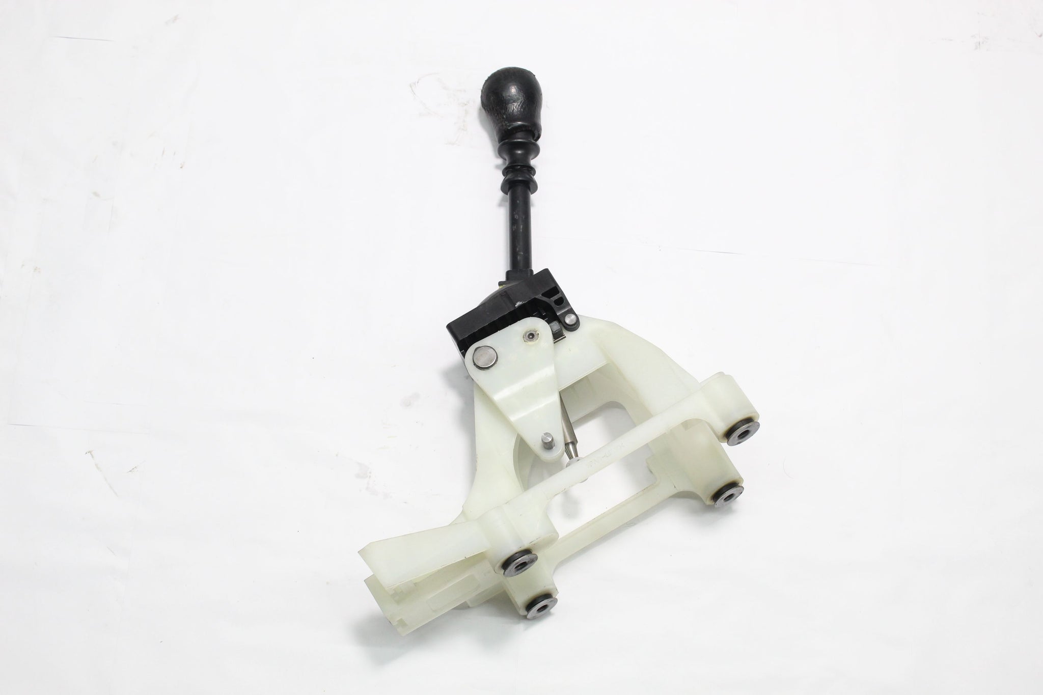 2014 MITSUBISHI OUTLANDER MK3 6 SPEED MANUAL Gear Lever