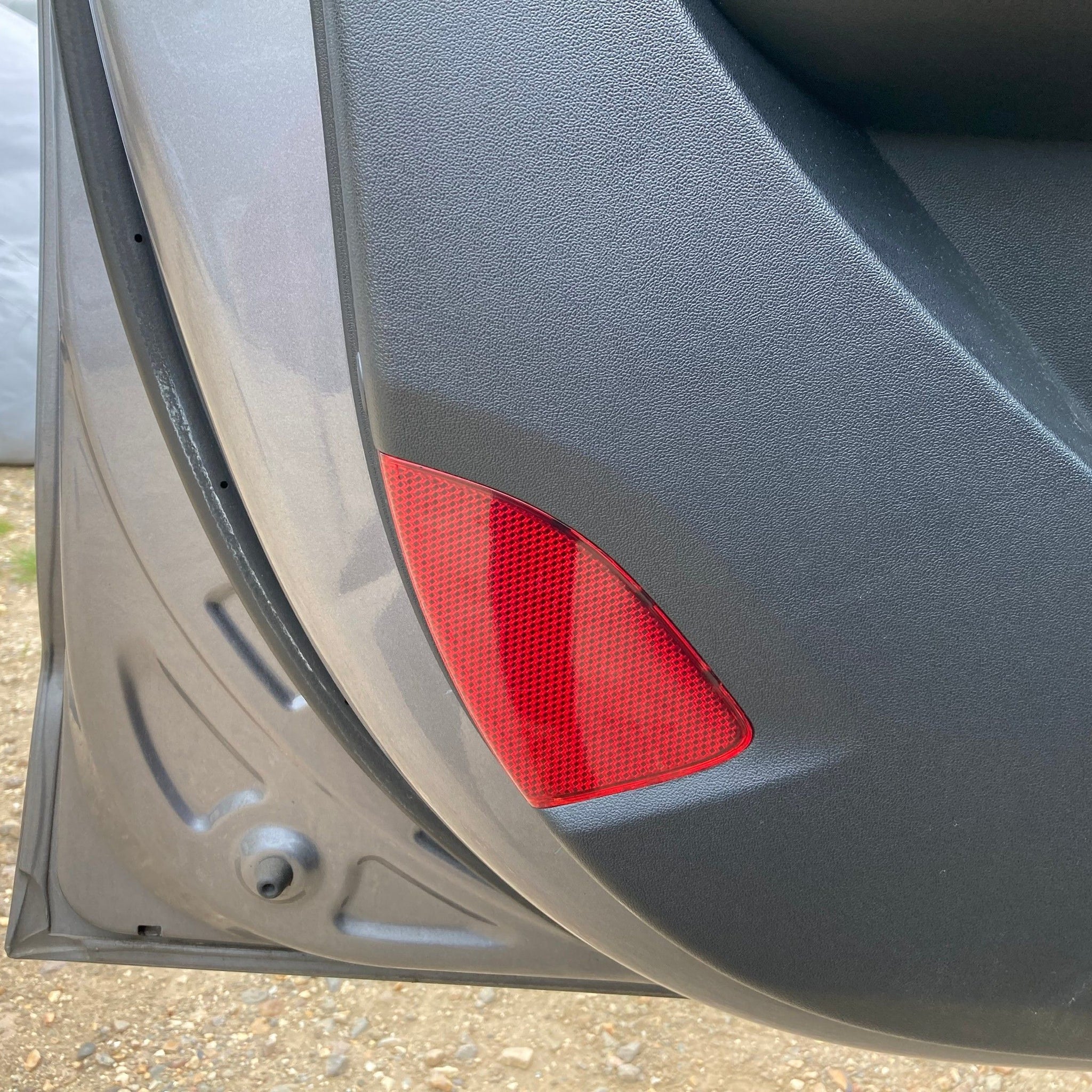 2013 HYUNDAI IX35 Passenger side Front Complete Door GREY