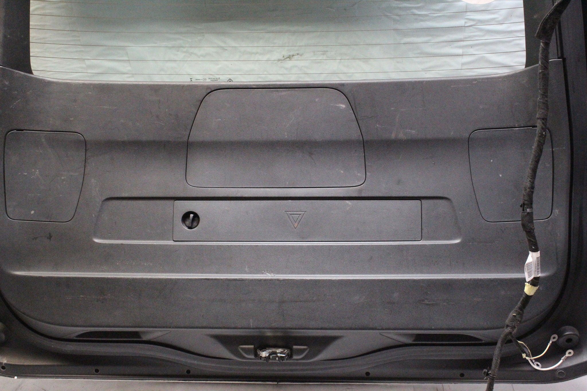 2015 CITROEN C4 GRAND PICASSO Complete Tailgate WHITE