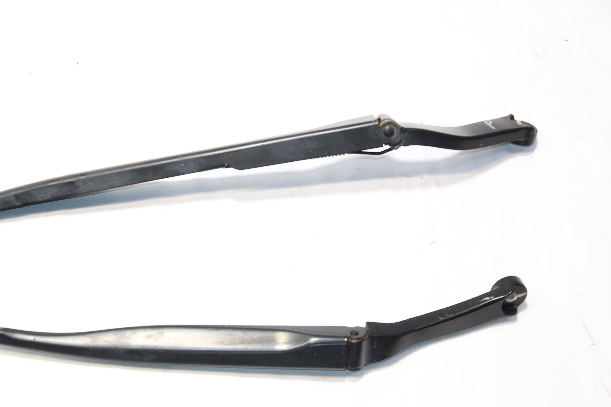 2017 MASERATI GHIBLI Wiper Arm Pair 670001643