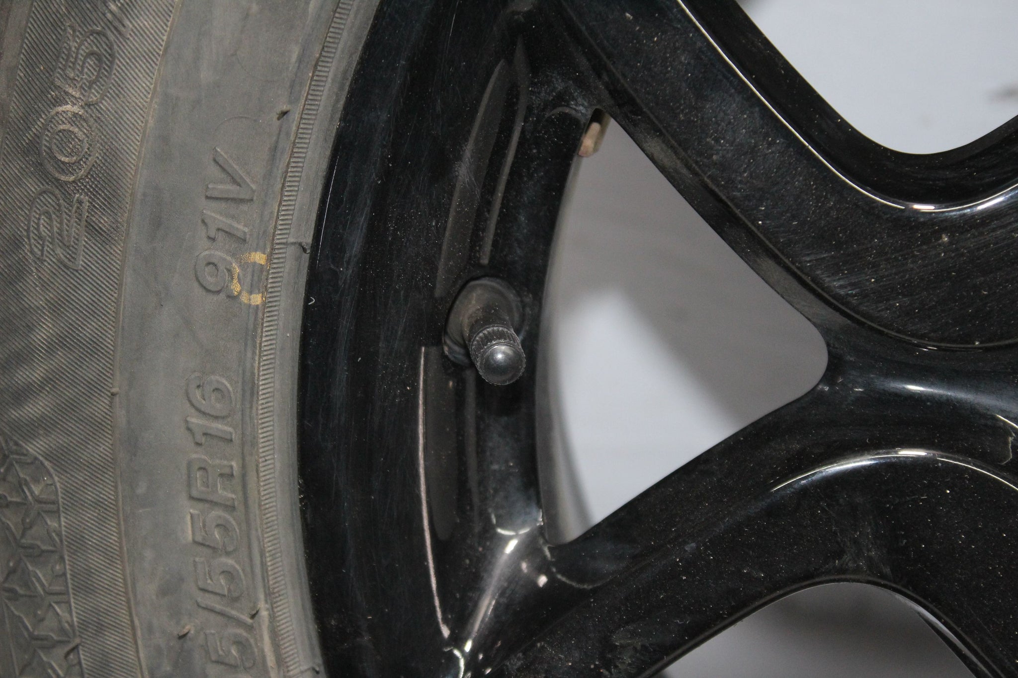 2018 CITROEN C4 CACTUS Alloy Wheel with Tyre 205 / 55 R16 5.59MM