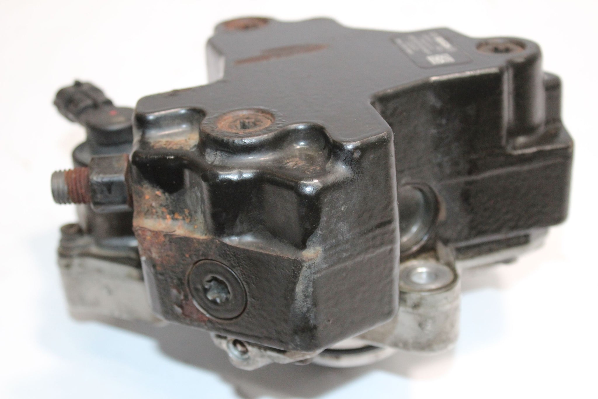 2010 VOLVO XC90 2.4 Diesel High Pressure Fuel Pump 31303475