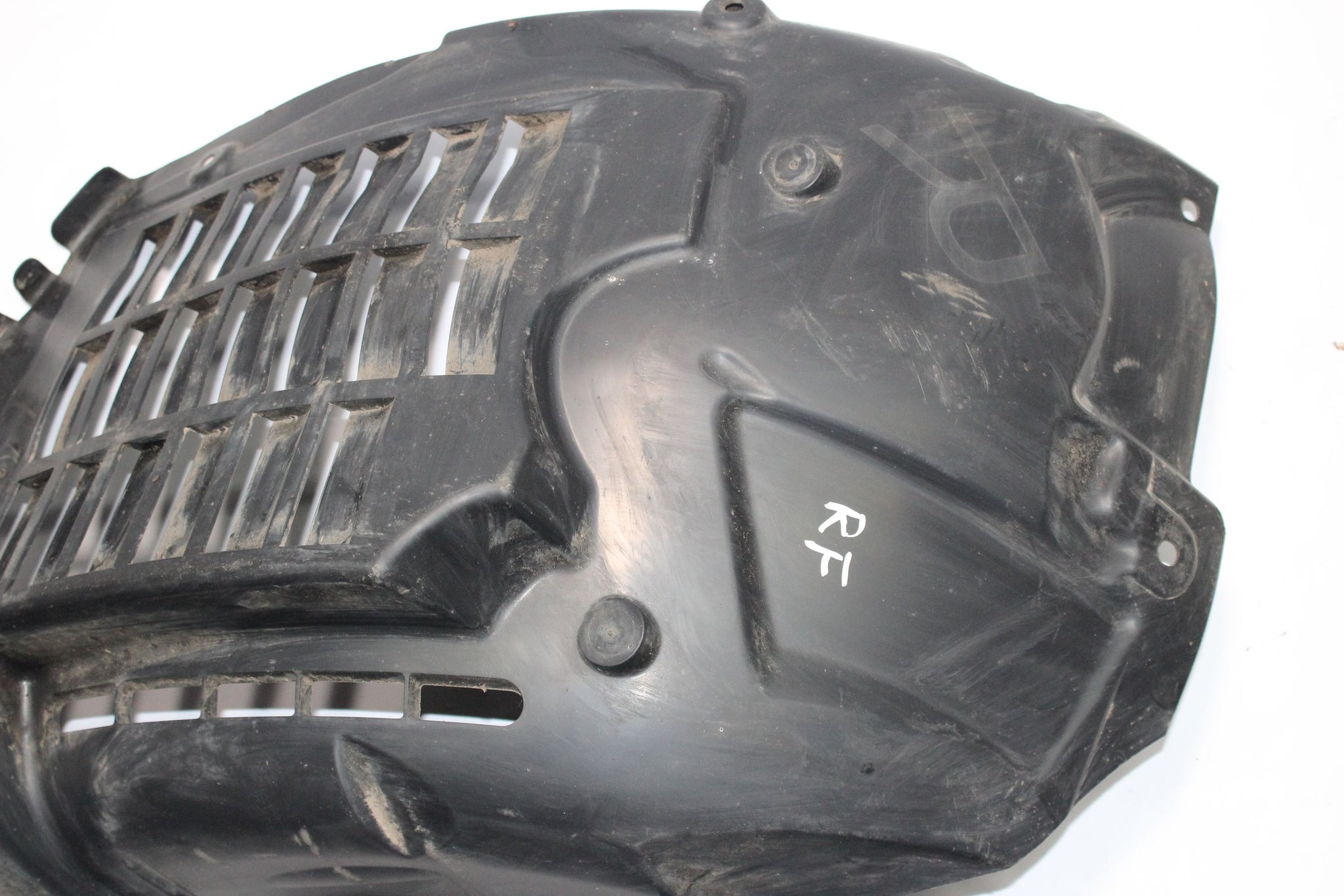 2014 RANGE ROVER VOGUE L405 Right side Front Splash Guard CPLA-16A573-AA
