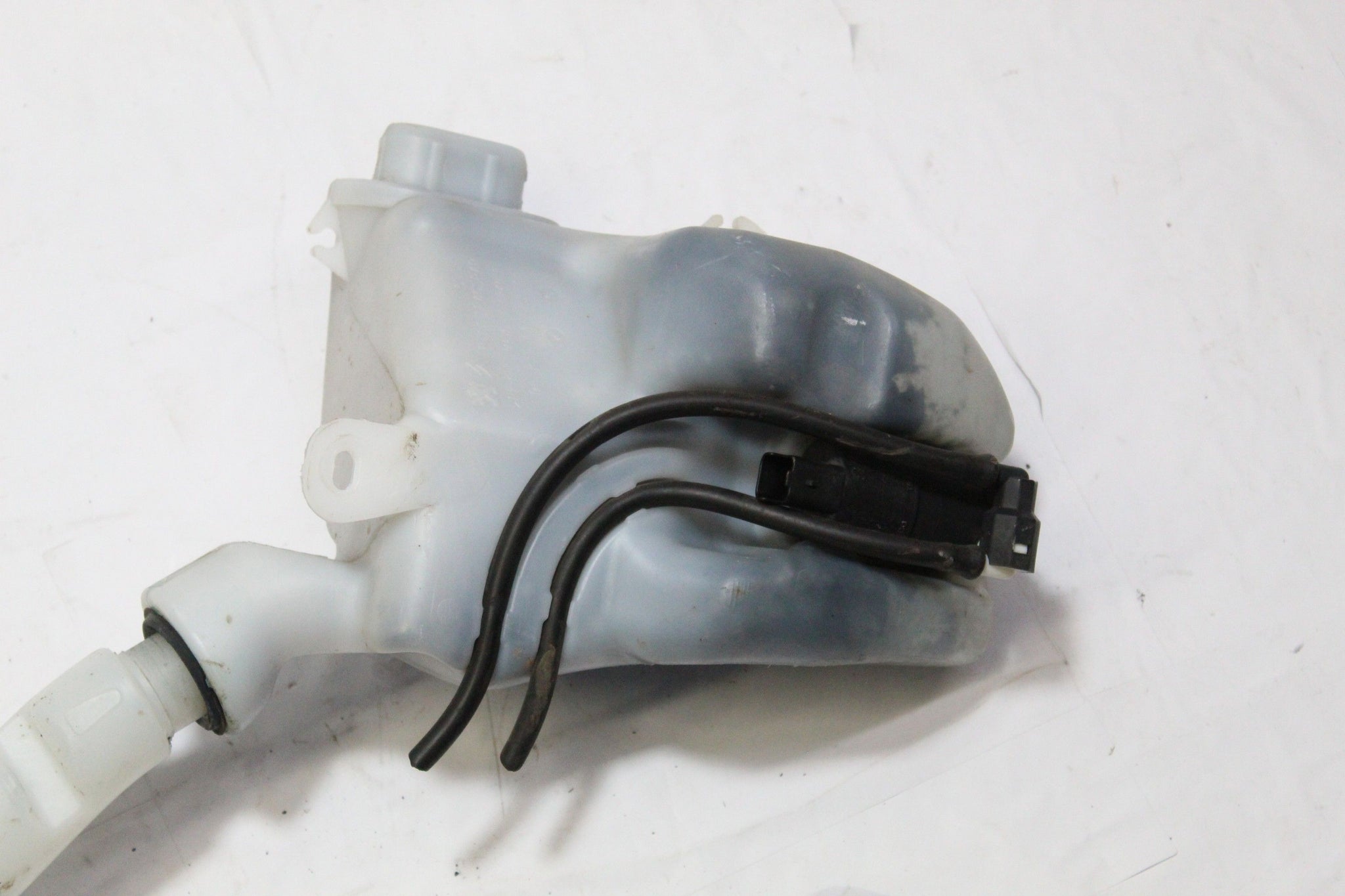 2018 PEUGEOT 208 Windscreen Washer Bottle Pump
