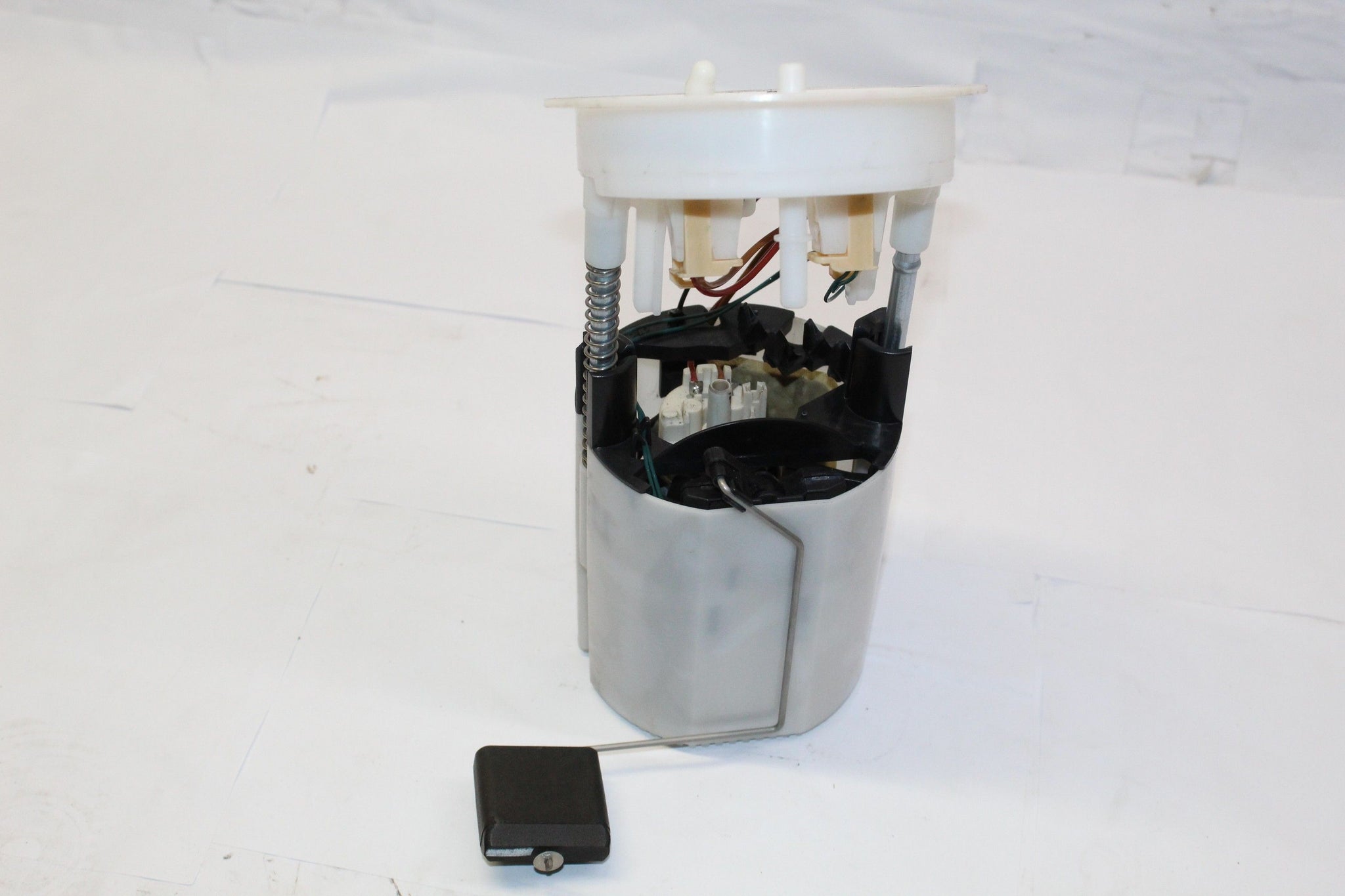 2010 BMW 1 Series E81 2.0 Petrol In Tank Fuel Pump 7197073