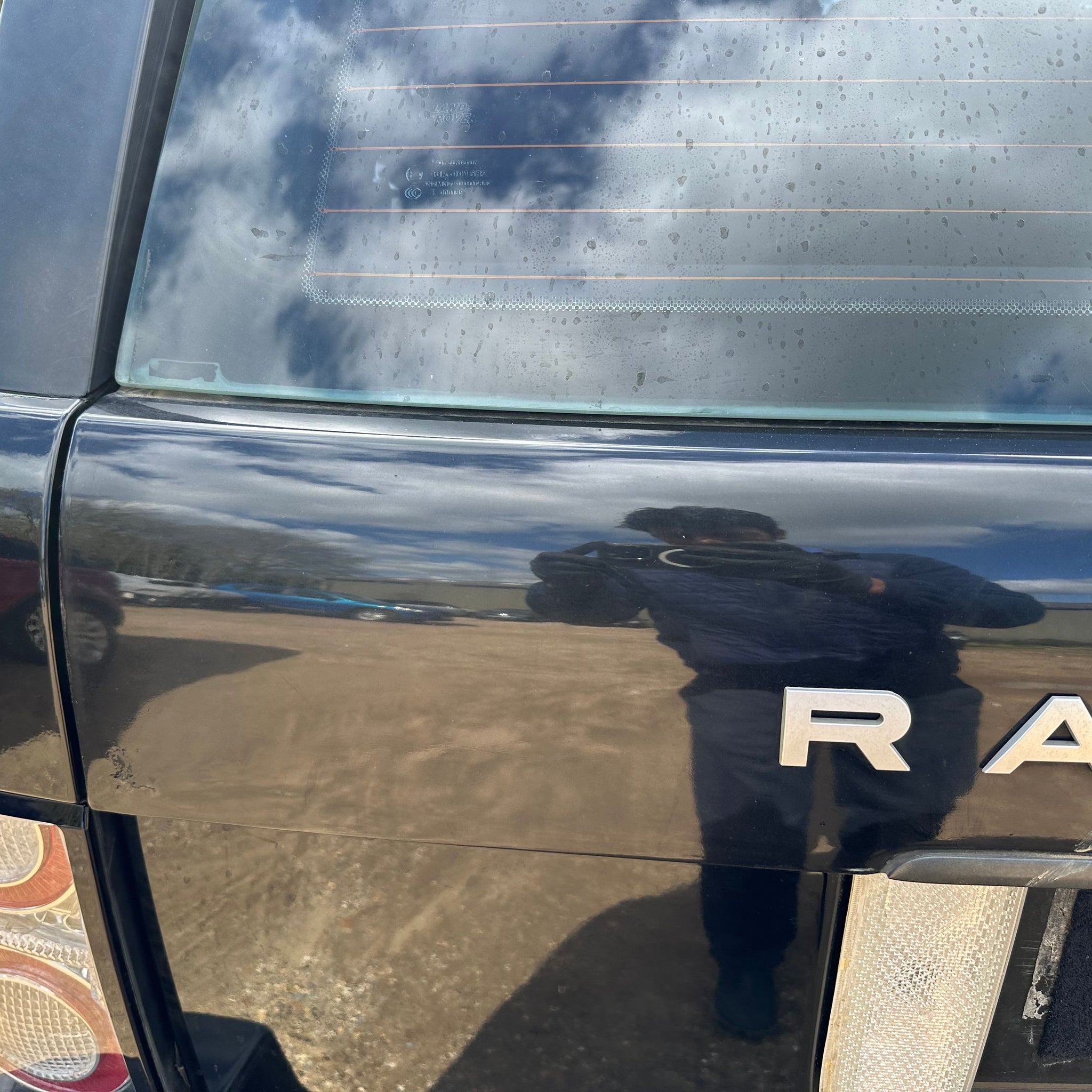 2011 RANGE ROVER VOGUE L322 BARE UPPER TAILGATE SANTORINI BLACK