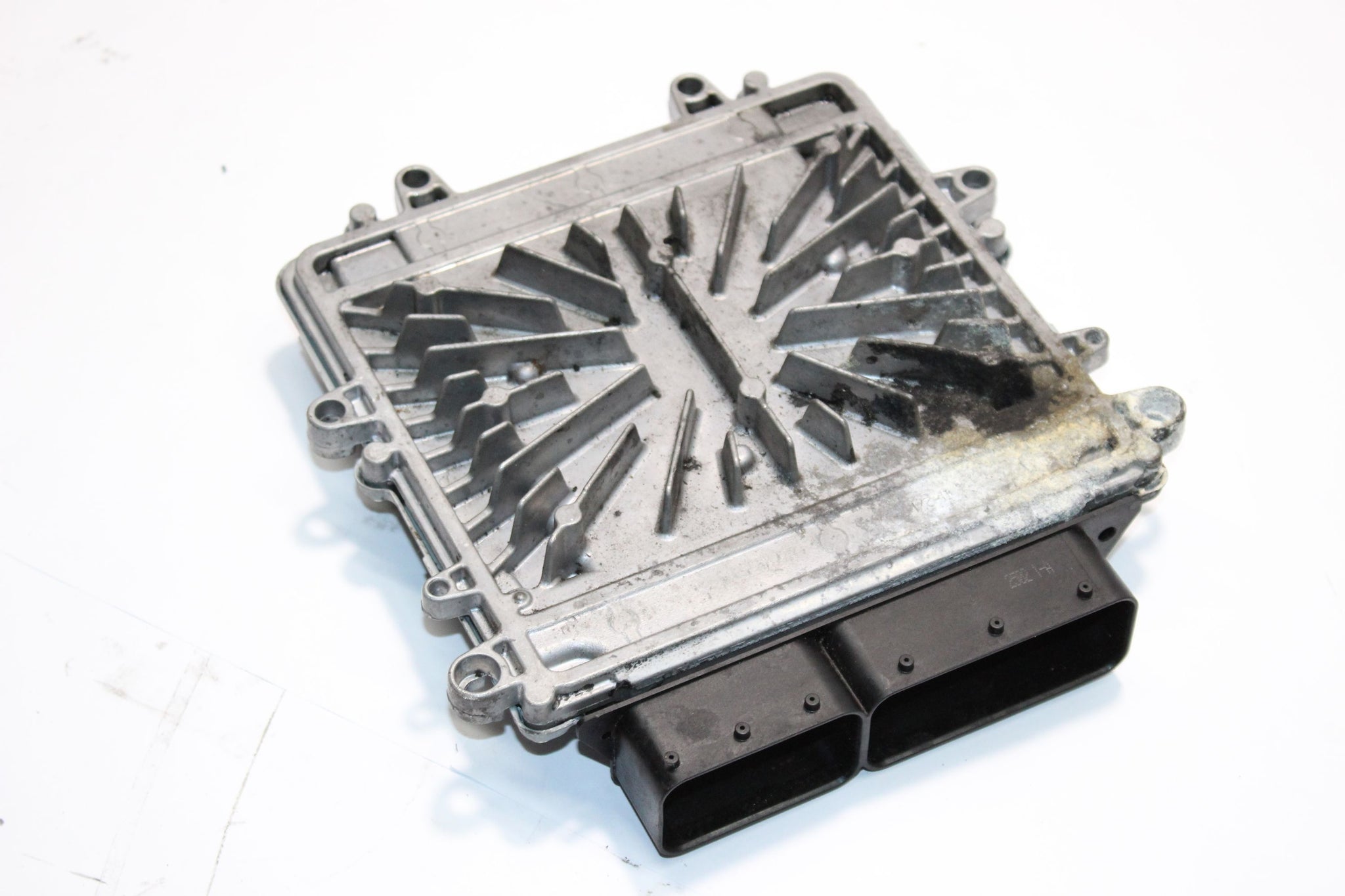 2013 VOLVO V40 2.0 Diesel Engine Control Module ECU 31336983