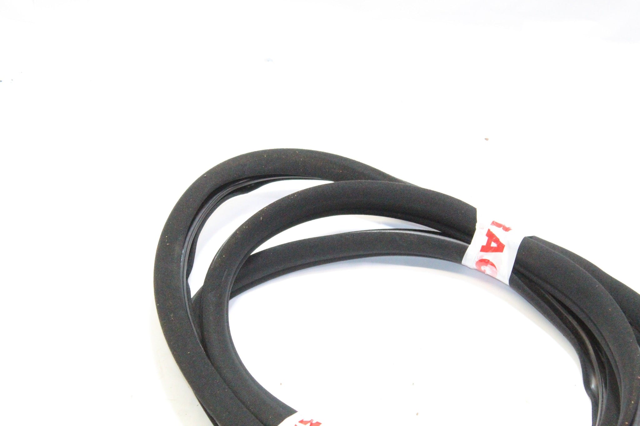 2009 MERCEDES S Class W221 Right side Front Door Seal Rubber