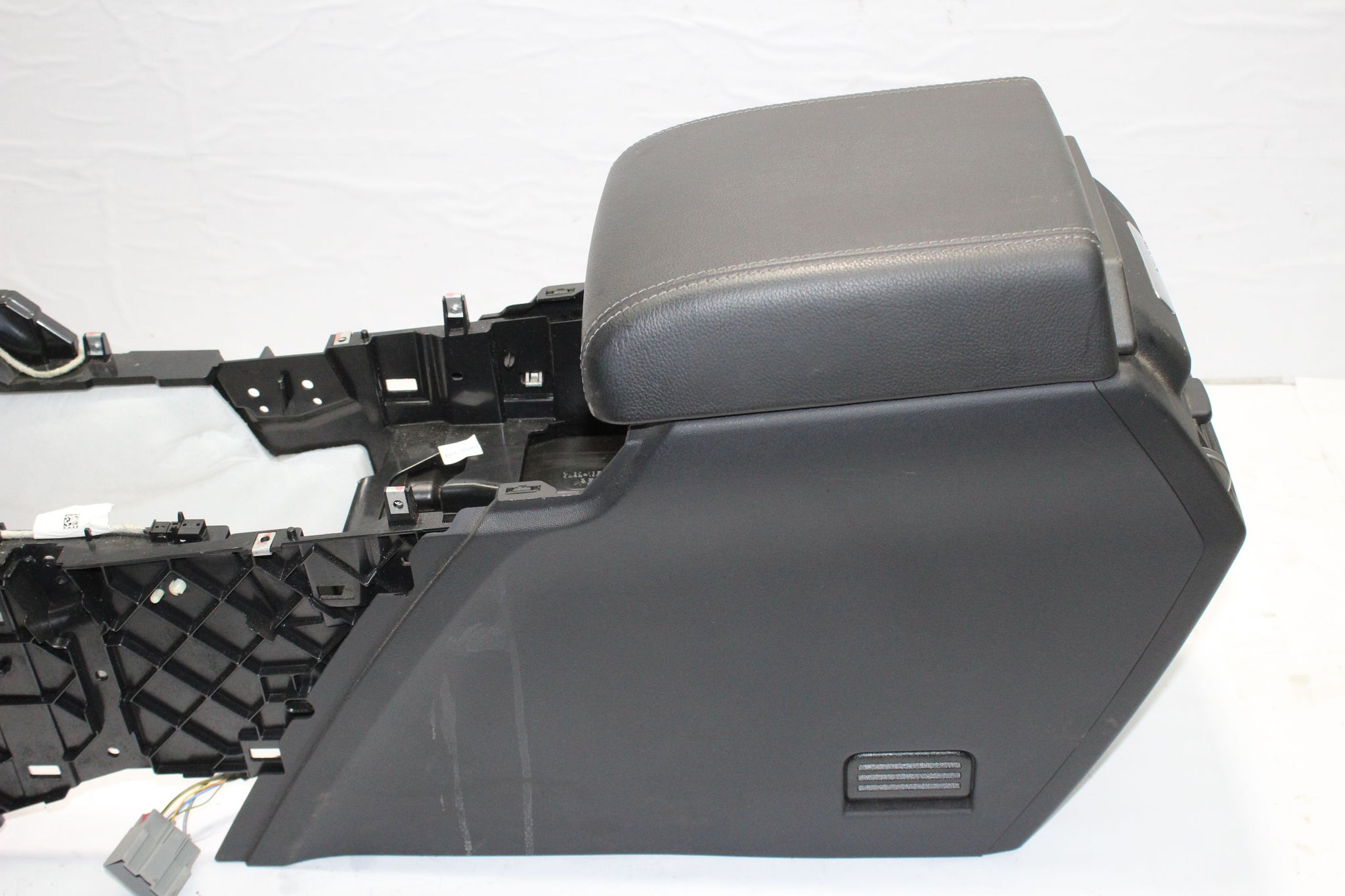 2016 RANGE ROVER EVOQUE Centre Console with Armrest