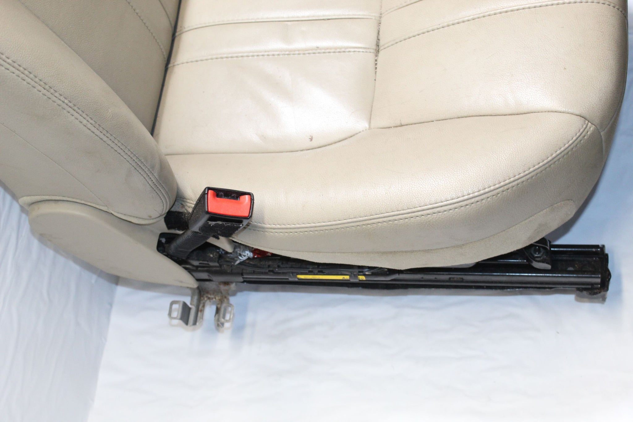 2015 LAND ROVER DISCOVERY 4 PASSENGER SIDE FRONT SEAT