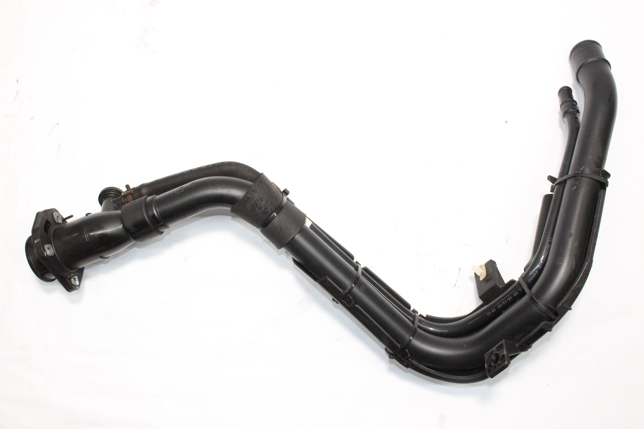 2016 HYUNDAI I30 MK2 1.6 Diesel Fuel Filler Neck 31030-A6XXX