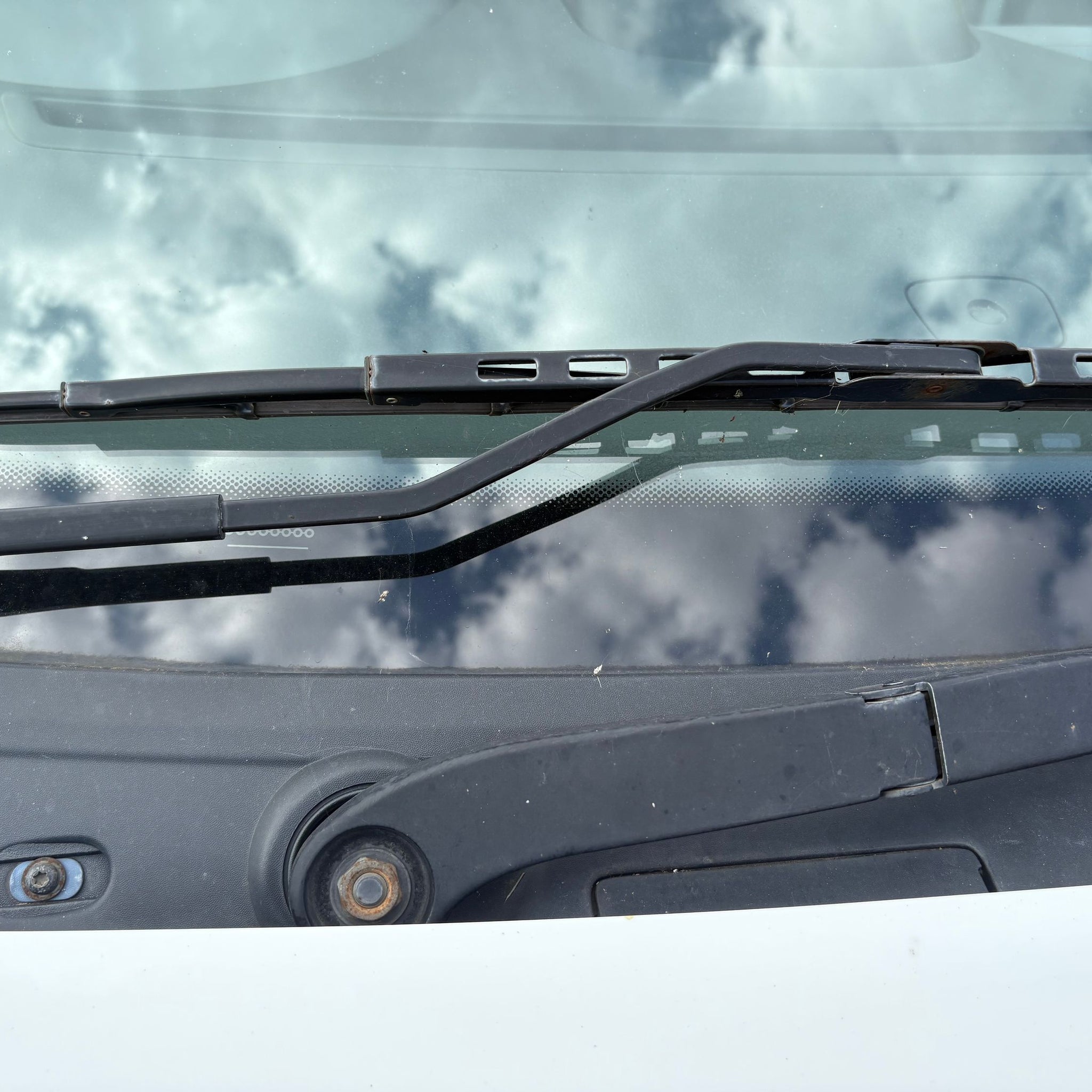 2011 CITROEN DISPATCH FRONT WIPER ARMS (PAIR)