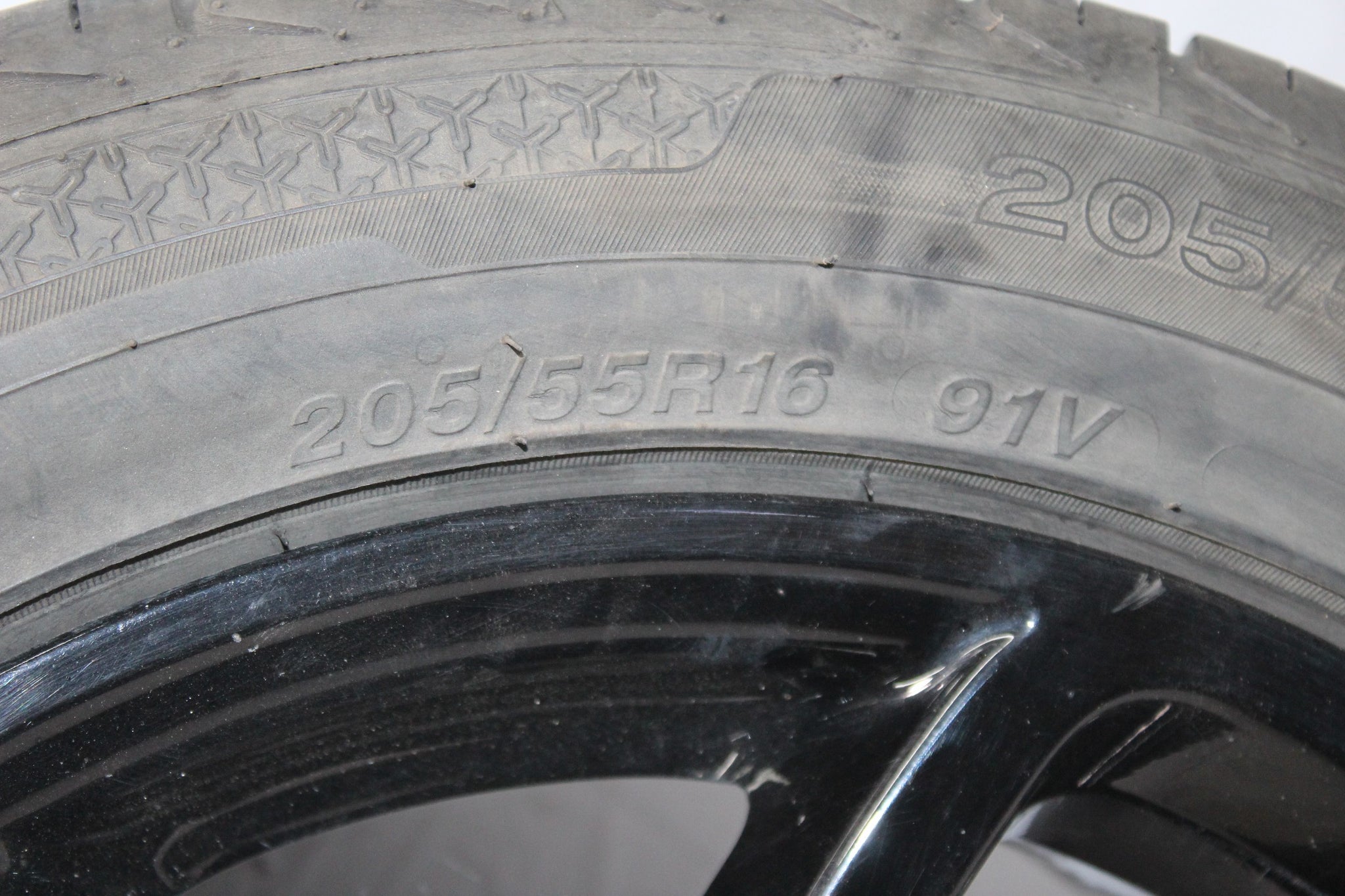 2018 CITROEN C4 CACTUS Alloy Wheel with Tyre 205 / 55 R16 5.5MM
