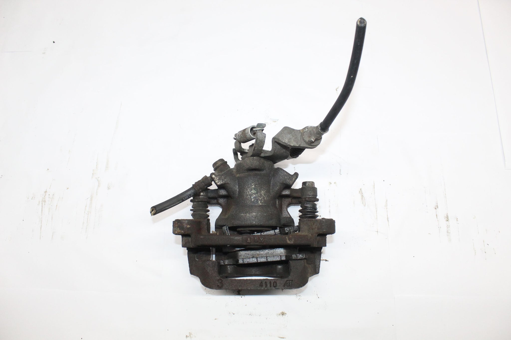 2014 MITSUBISHI OUTLANDER MK3 2.2 Right side Rear Brake Caliper