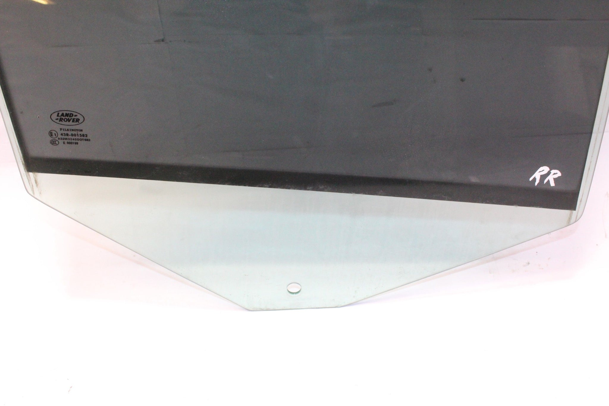 2006 Range Rover Vogue L322 right side rear door window glass