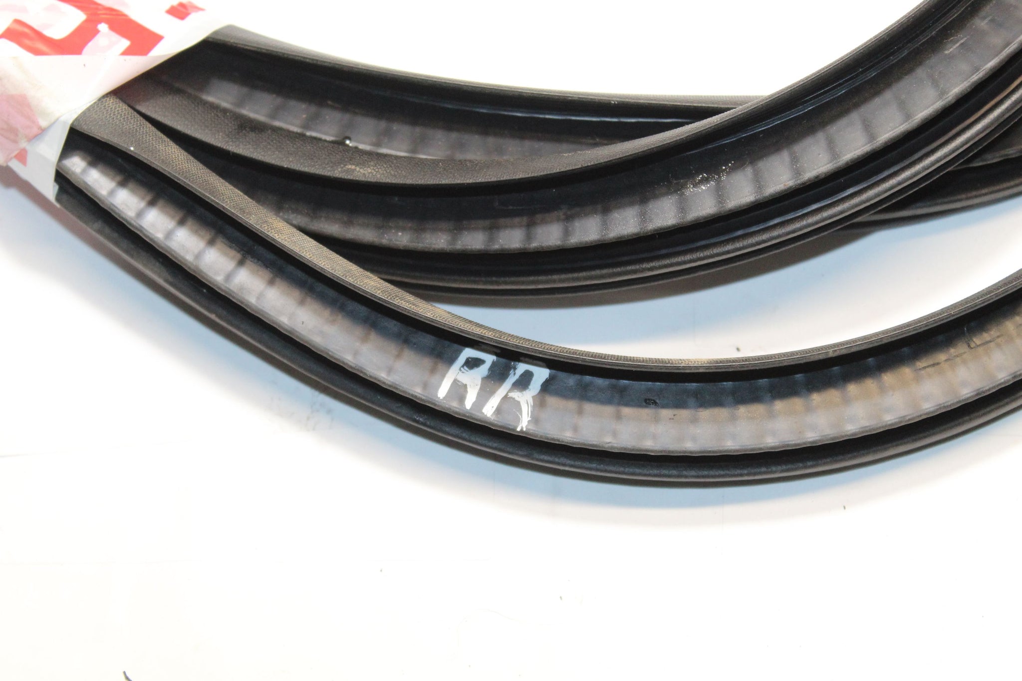2016 FORD KUGA MK2 Right side Rear Door Seal Rubber