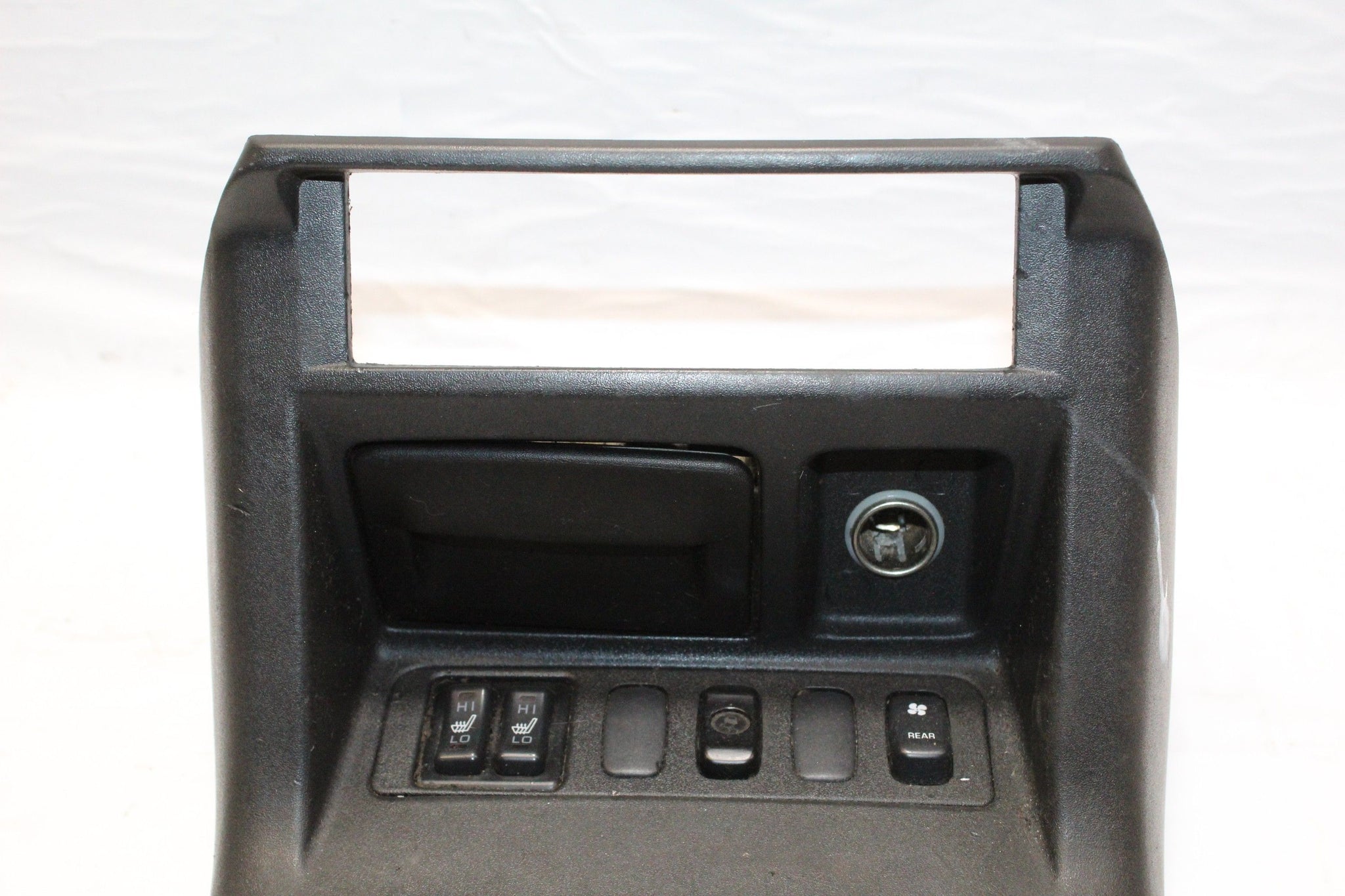 2005 MITSUBISHI SHOGUN Heated Seat Switches Cigarette Lighter Panel Trim