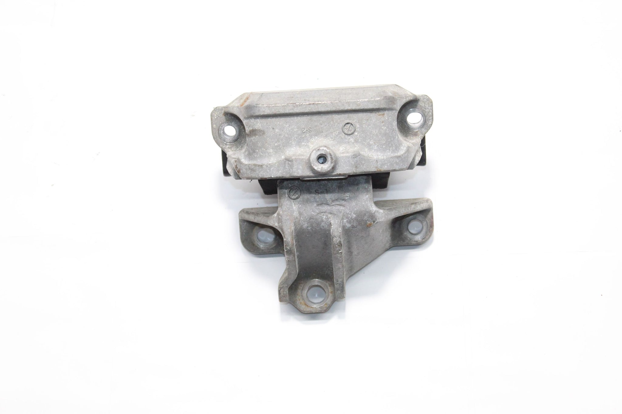 2014 MITSUBISHI OUTLANDER MK3 2.2 Engine Mount