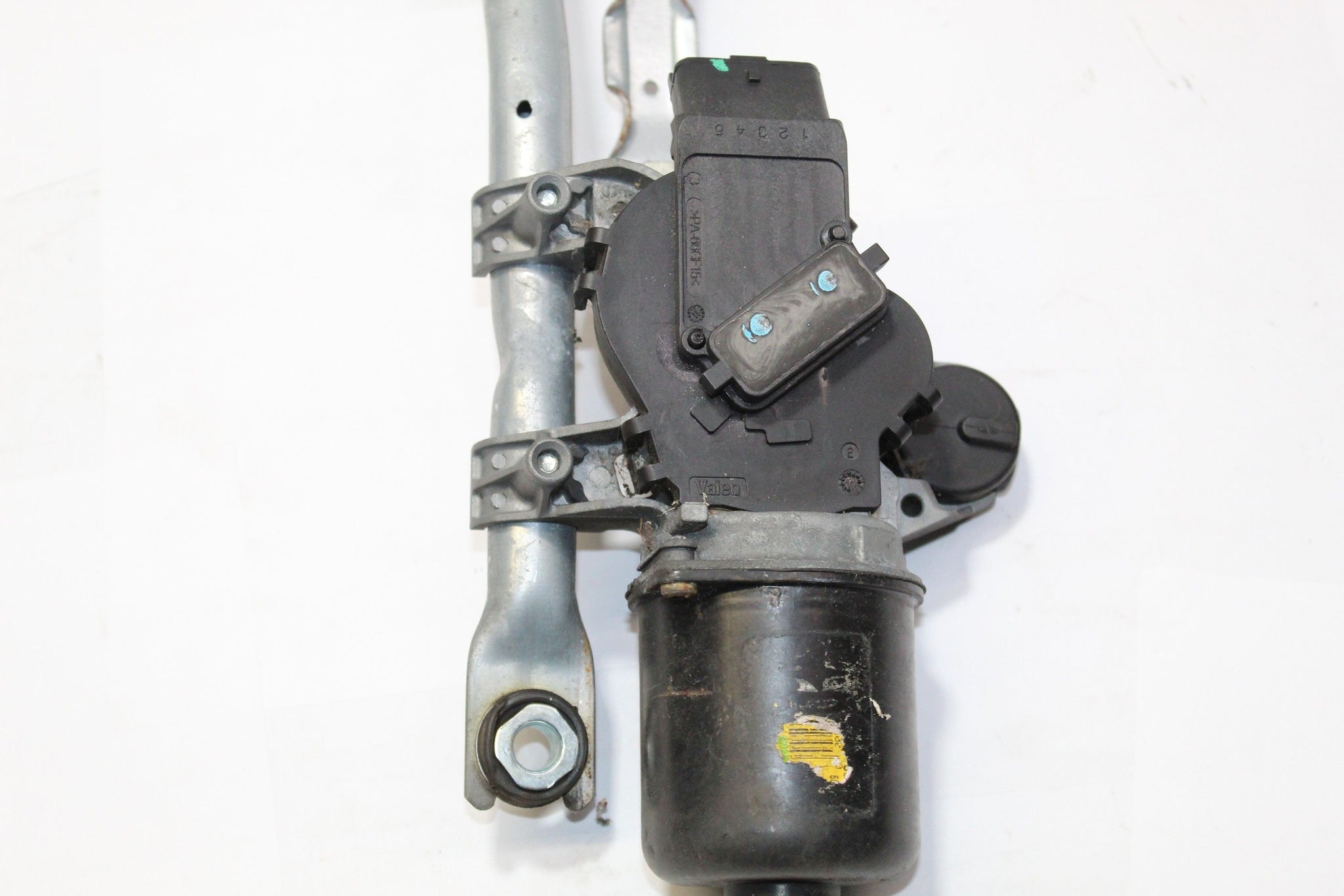 2011 PEUGEOT 107  Front Wiper Motor Linkage