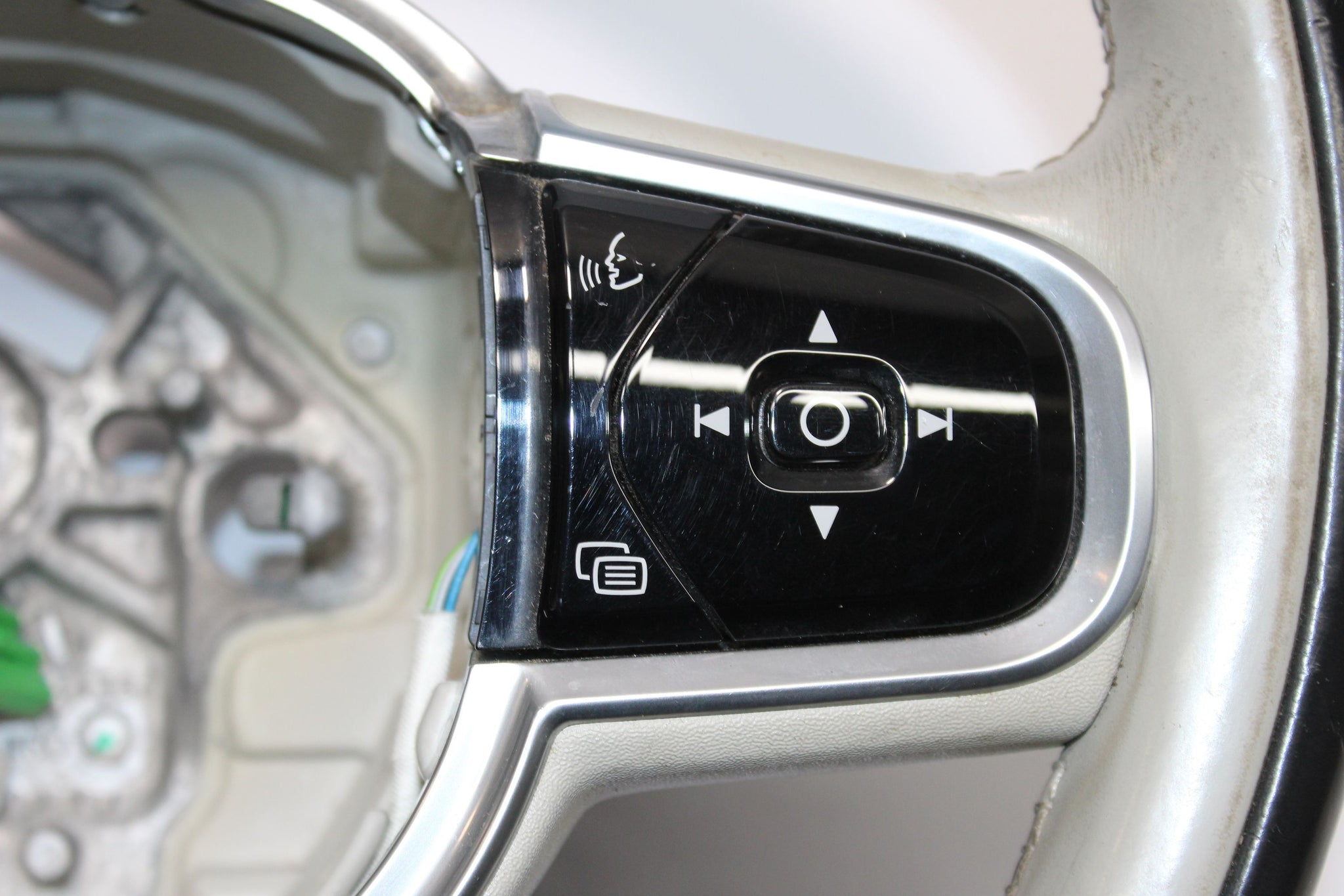 2015 VOLVO XC90 MK2 Multifunction Steering Wheel 31407818