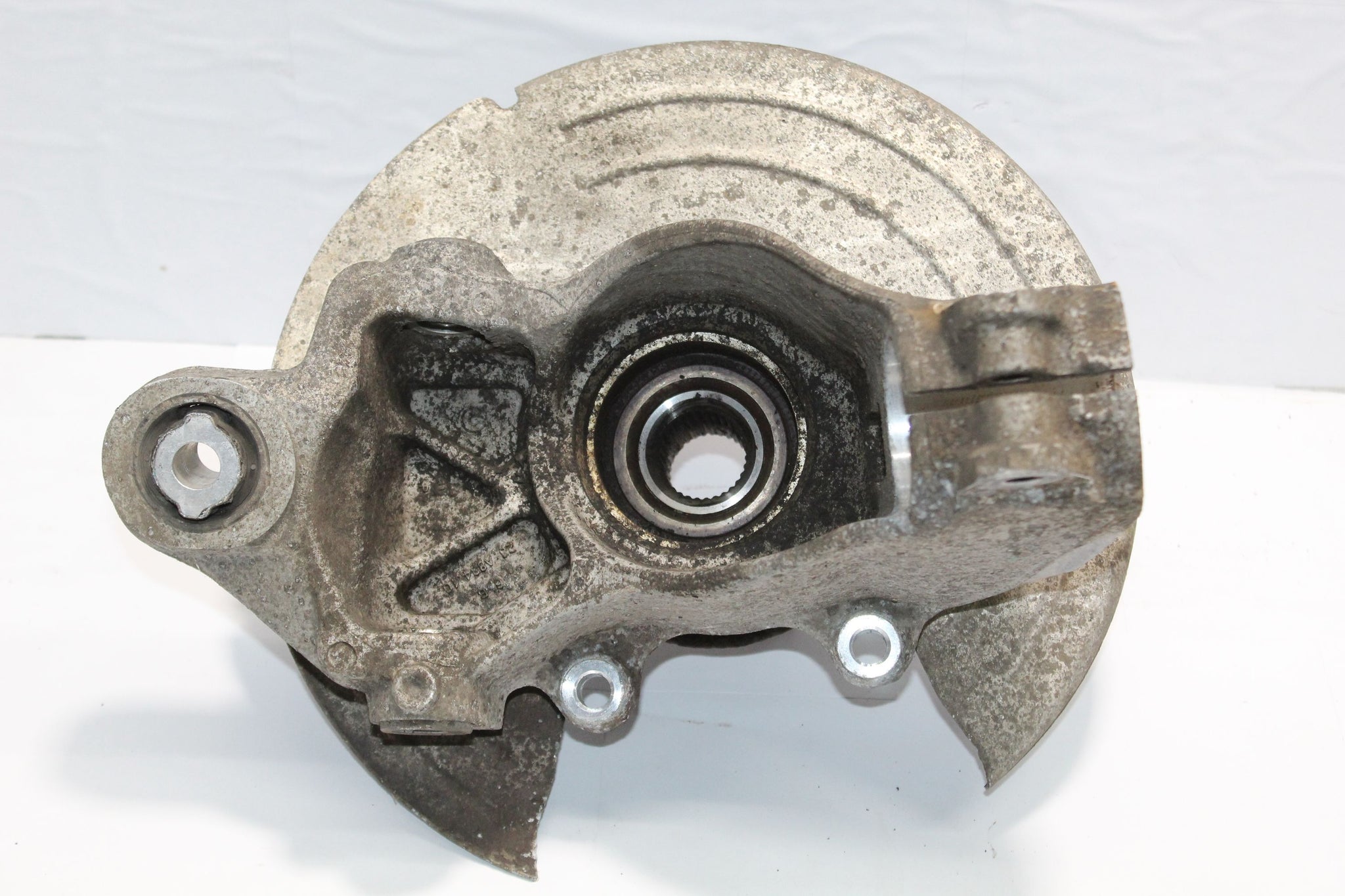 2016 RANGE ROVER EVOQUE 2.0 Right side Rear Wheel Hub