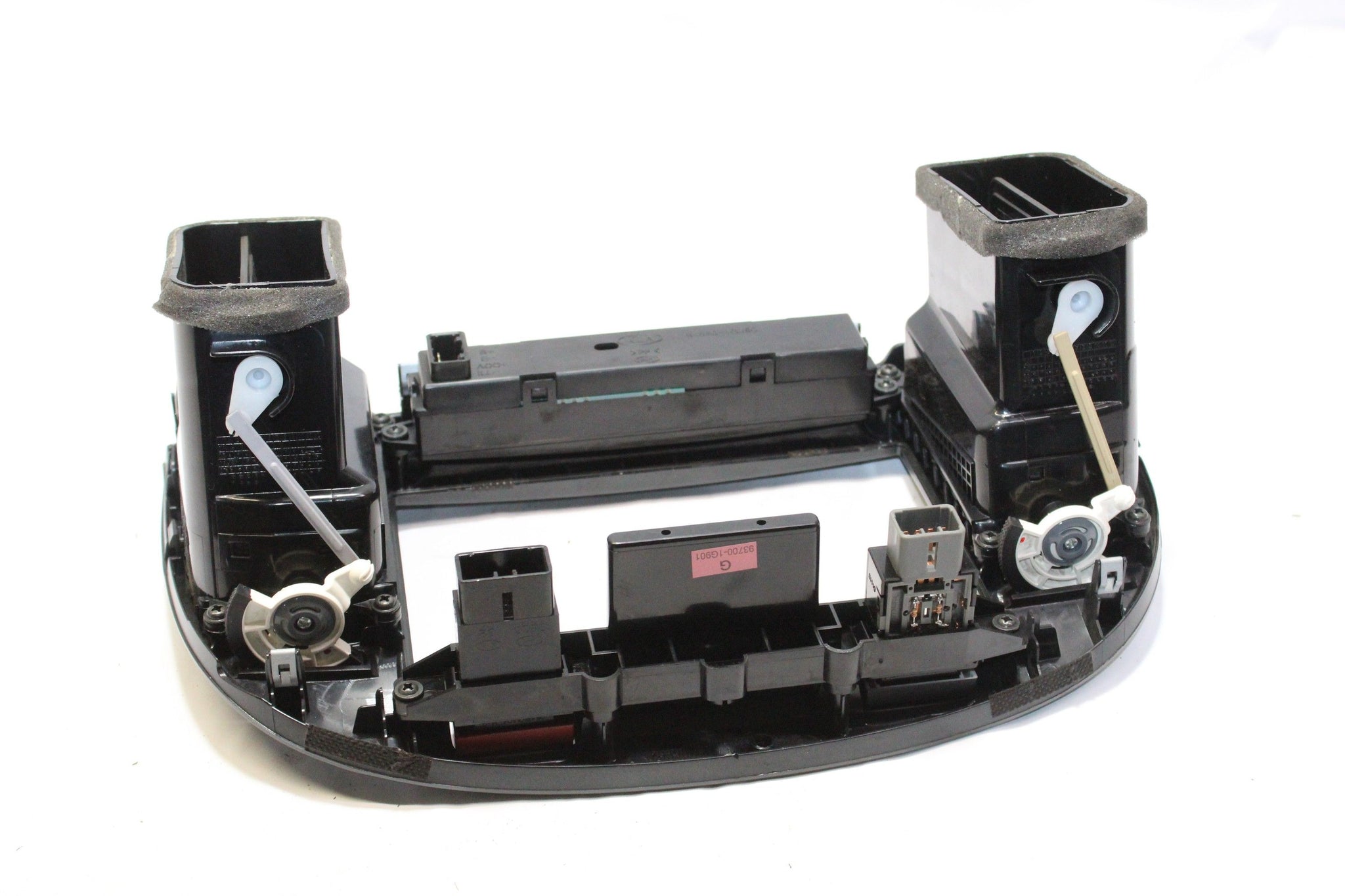 2011 KIA RIO Head unit Surround Trim Dash Centre Air Vents 94520-1G951
