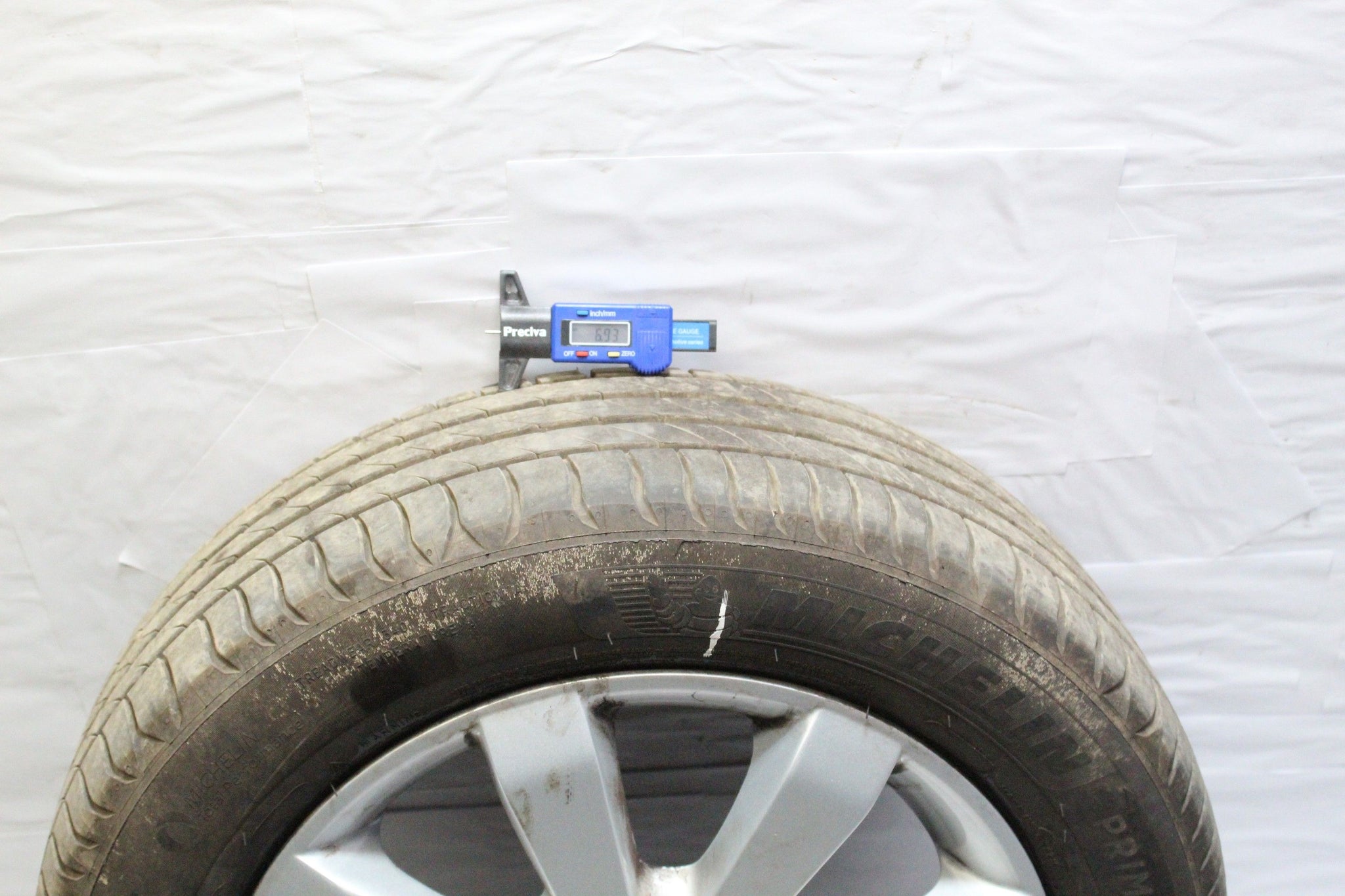 2011 TOYOTA YARIS Alloy Wheel with Tyre 185/60 R15 6.9MM