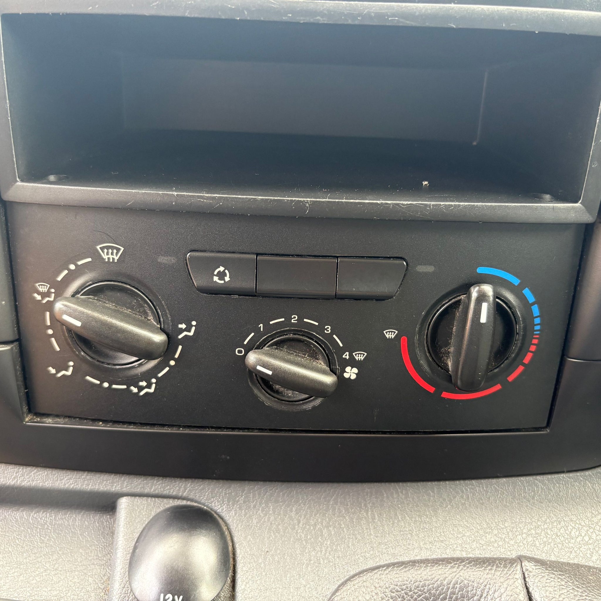 2011 CITROEN DISPATCH CLIMATE CONTROL PANEL SWITCH