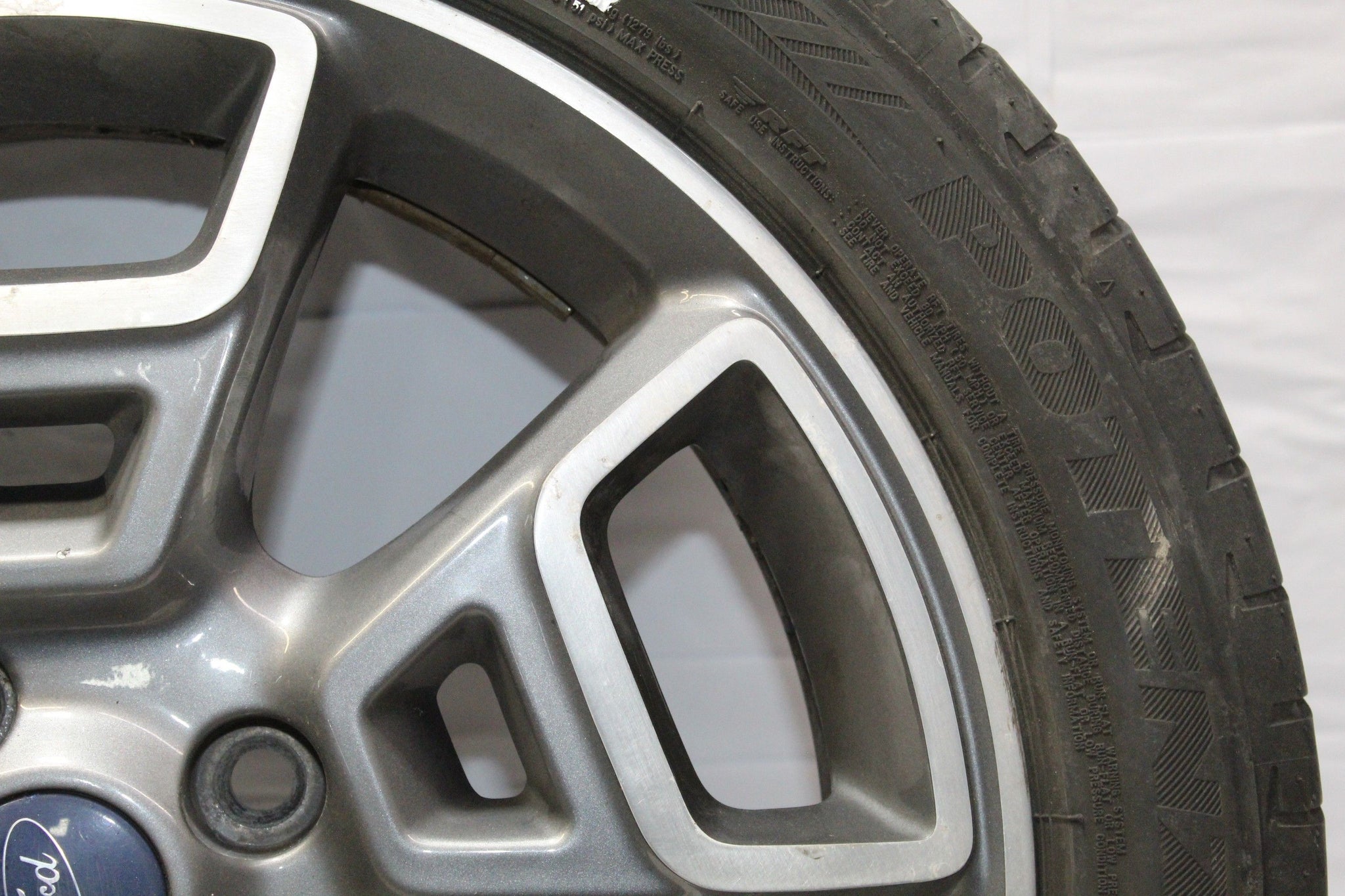 2015 FORD ECOSPORT Alloy Wheel with Tyre 205/50 R17 3.8MM