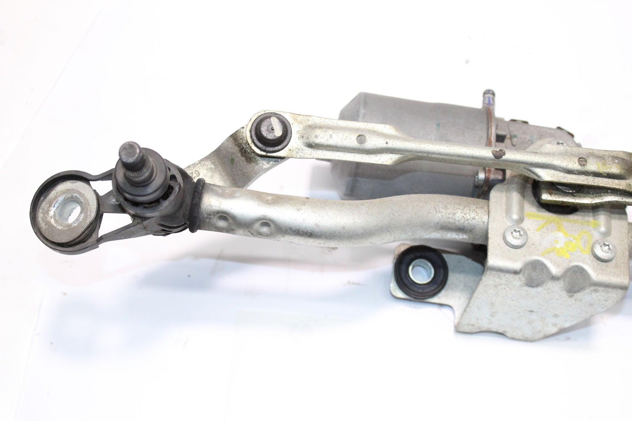 2017 FORD ECOSPORT FRONT WIPER MOTOR WITH LINKAGE CN15-17504-CC