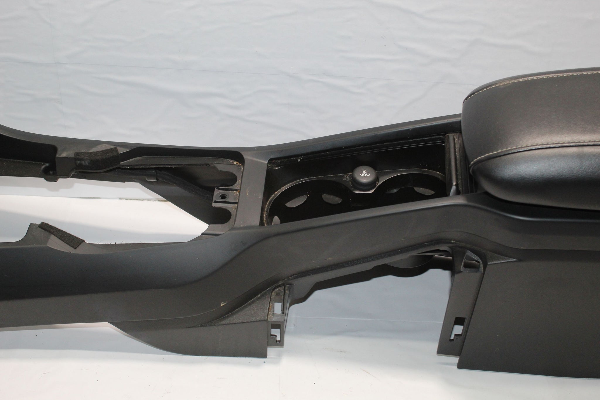 2015 VOLVO V40 Centre Console Armrest