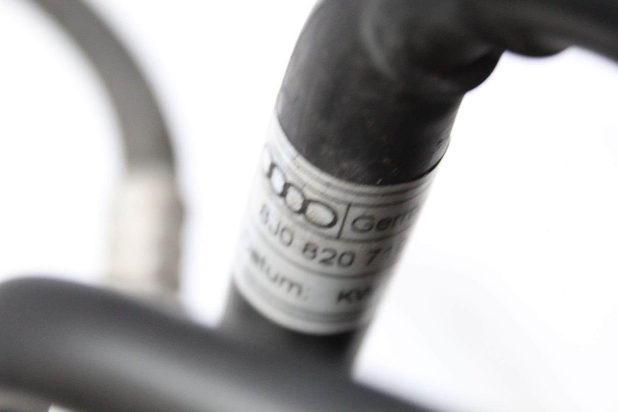 2008 AUDI TT 2.0 Air Con Pipe 8J0820719F