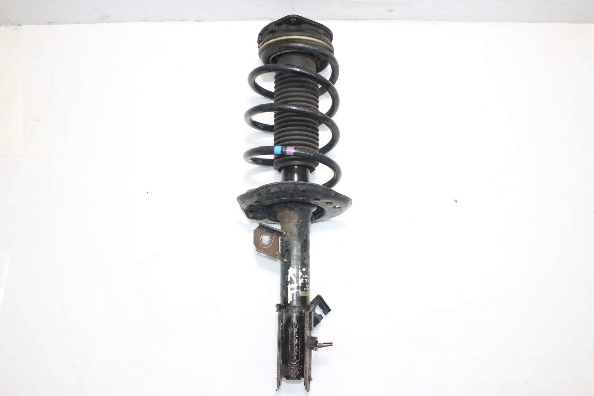 2012 NISSAN QASHQAI +2 1.5 Right side Front Suspension Leg