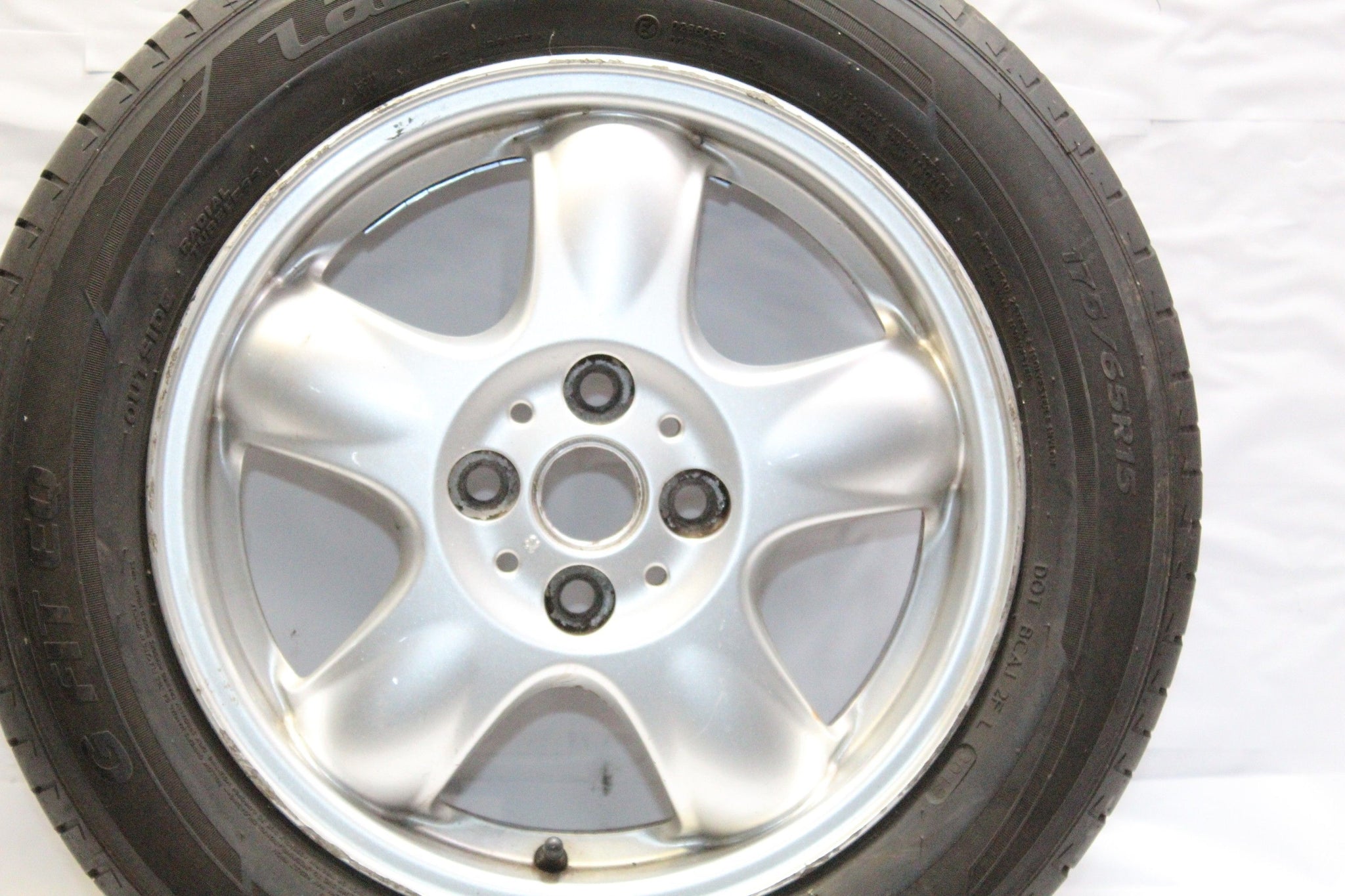MINI COOPER R55 R56 R57 ALLOY WHEEL WITH TYRE 175 / 65 R15 6.6MM