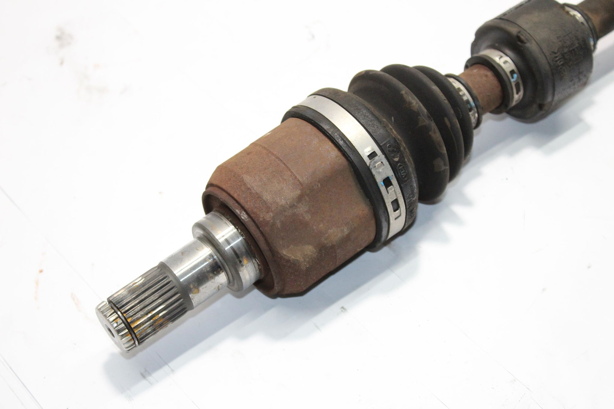 2016 HYUNDAI I30 MK2 1.6 Left side Front Driveshaft
