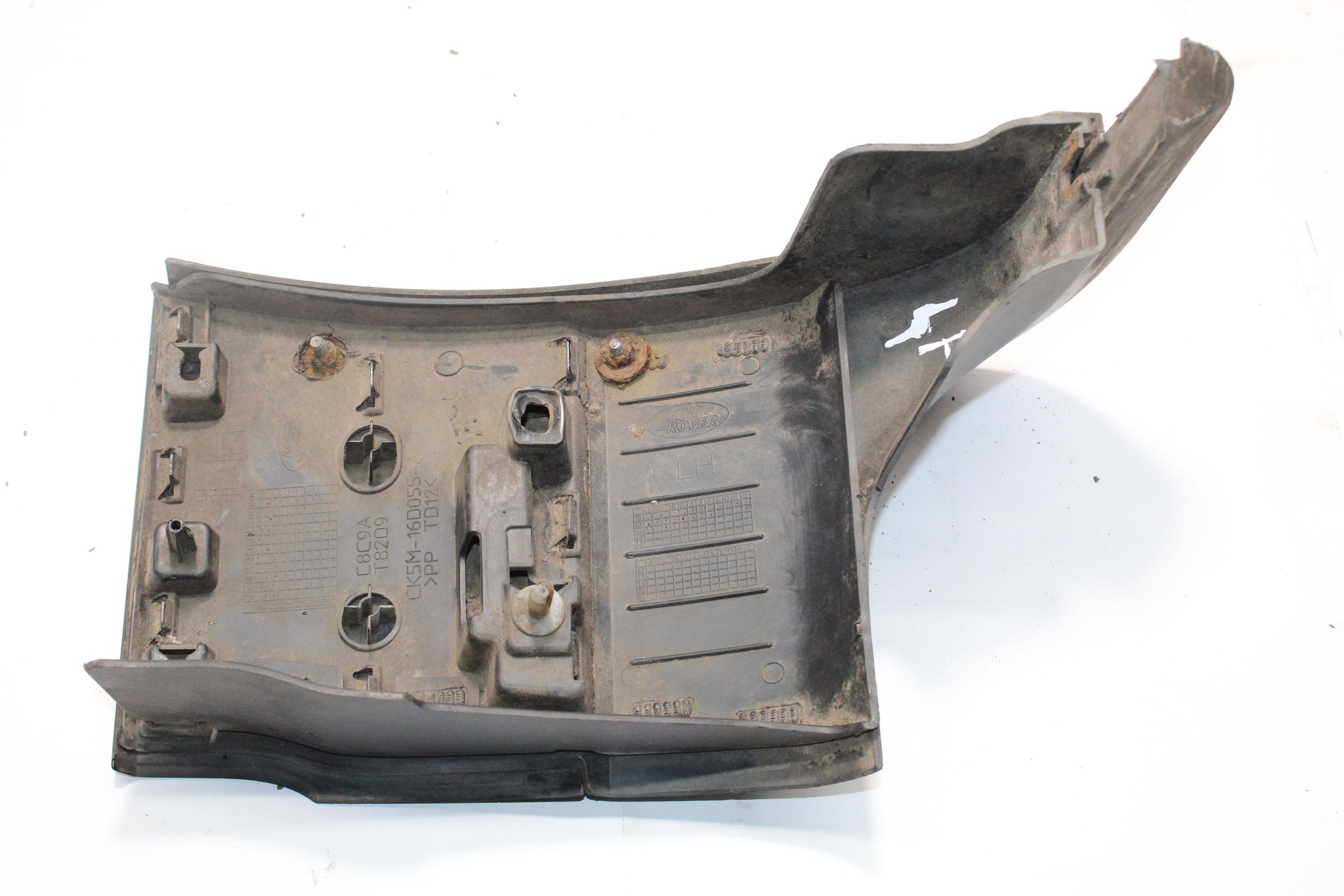 RANGE ROVER VOGUE L405 LEFT SIDE FRONT LOWER WING TRIM MOULDING CK5M16D055A