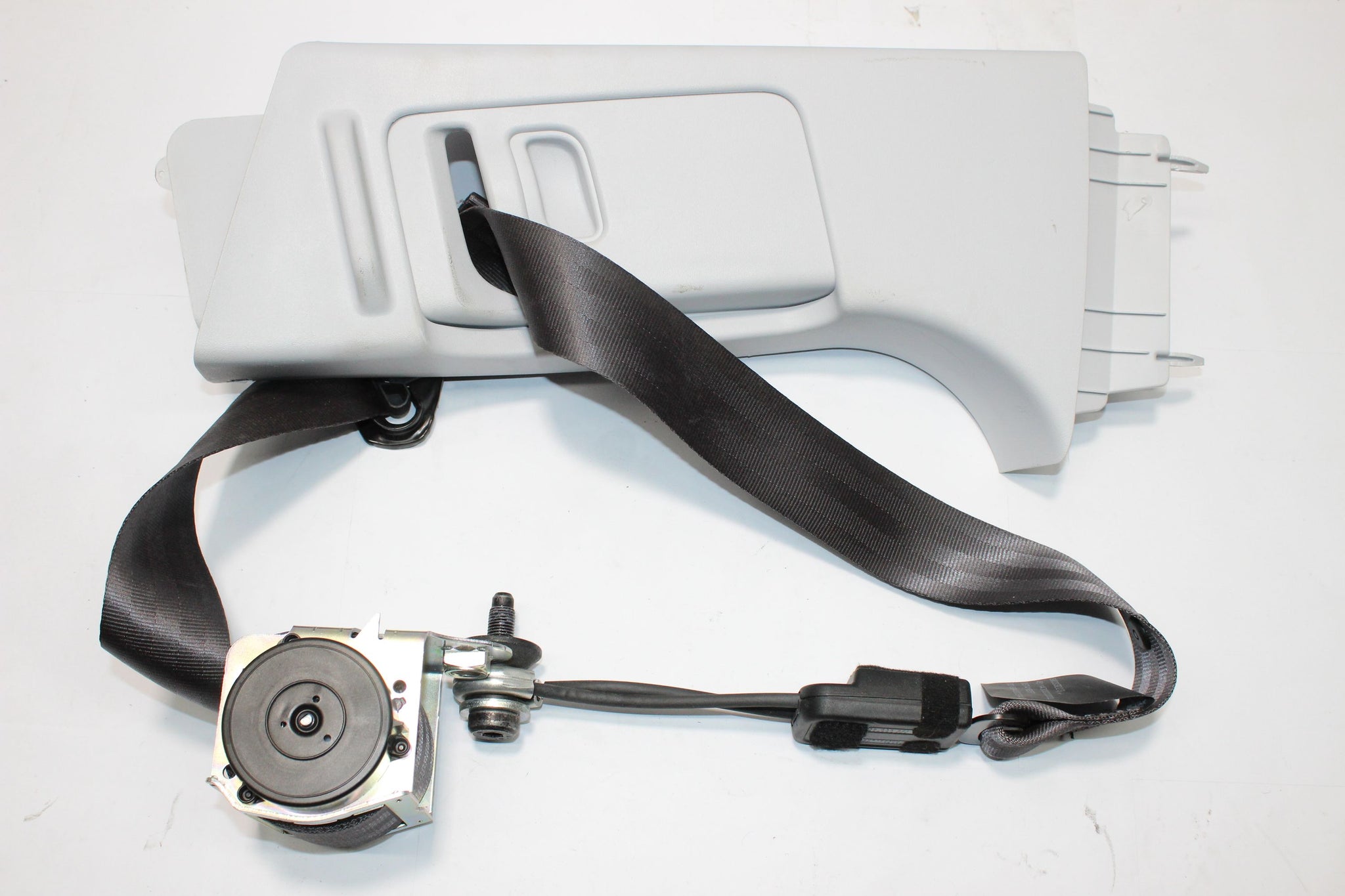 2019 VAUXHALL CORSA E Left side Front Seat Belt 607707500H