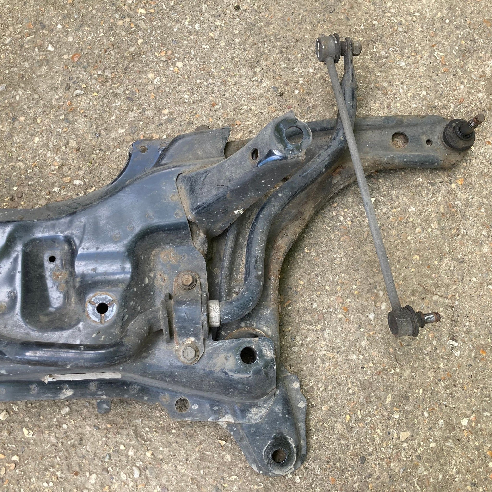 2011 TOYOTA YARIS 1.3 Petrol Front Subframe