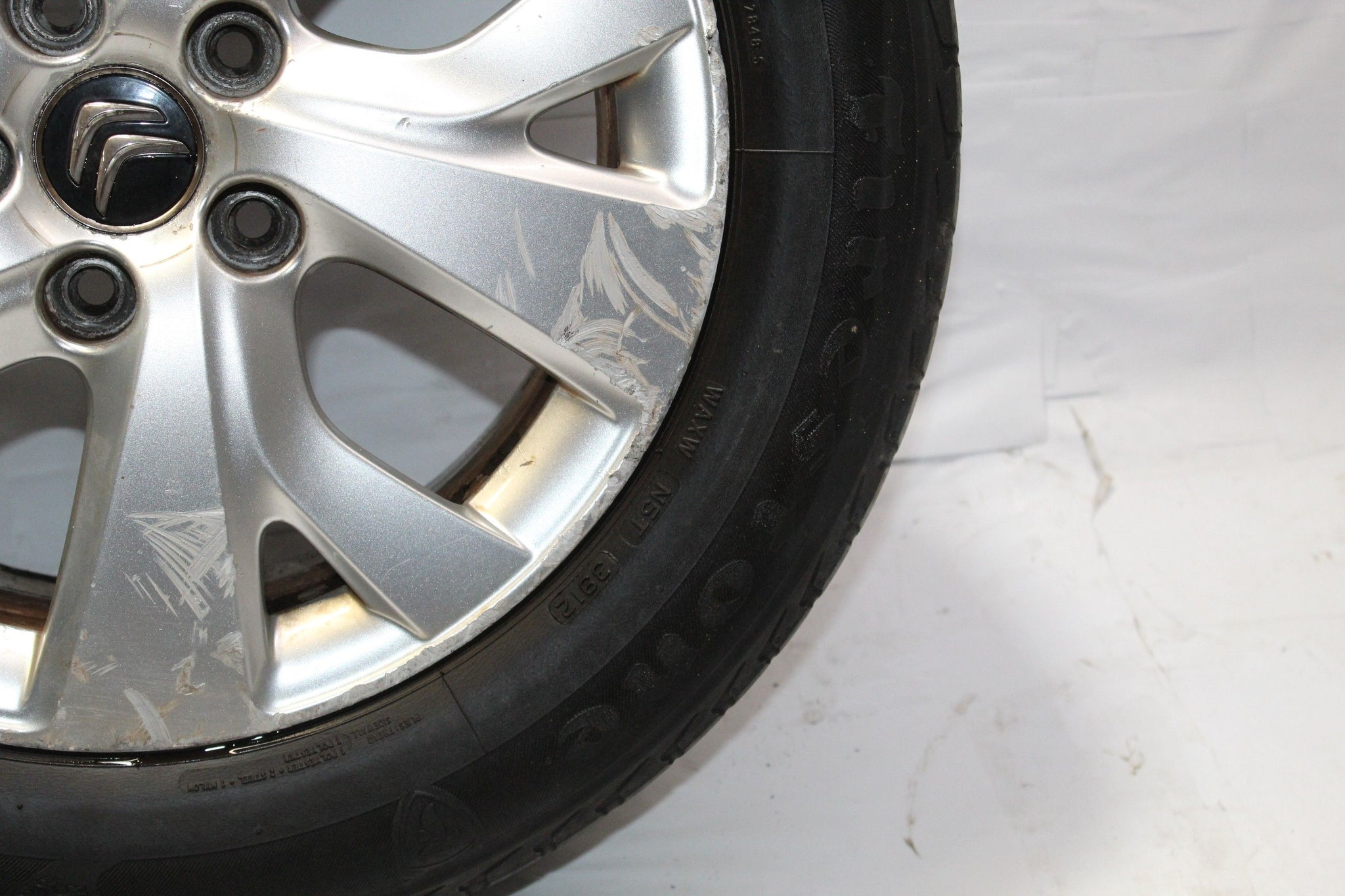 2015 CITROEN C4 Alloy Wheel with Tyre 205/60 R16 2.9MM