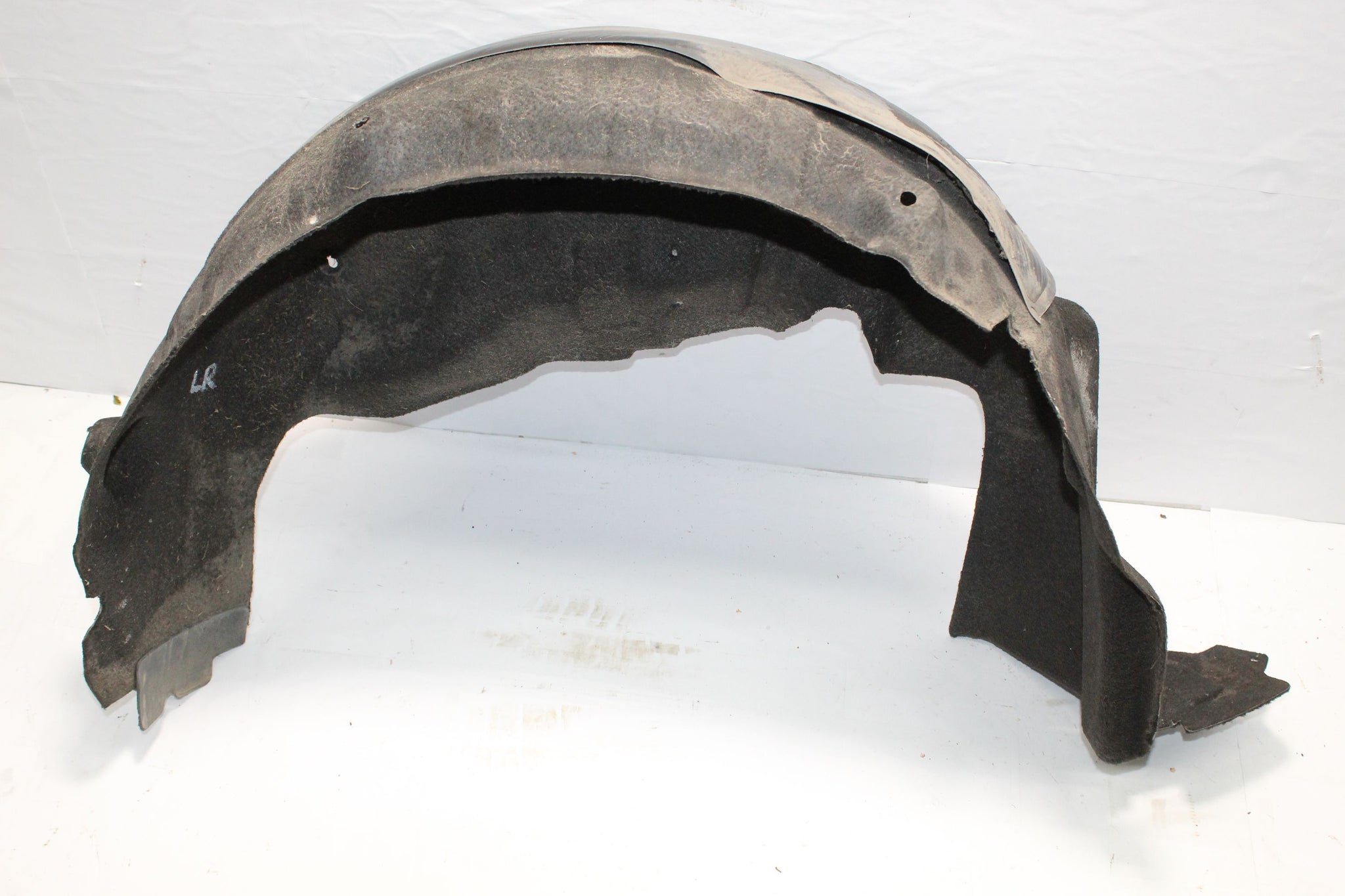 2012 MERCEDES B CLASS W246 LEFT SIDE REAR SPLASH GUARD