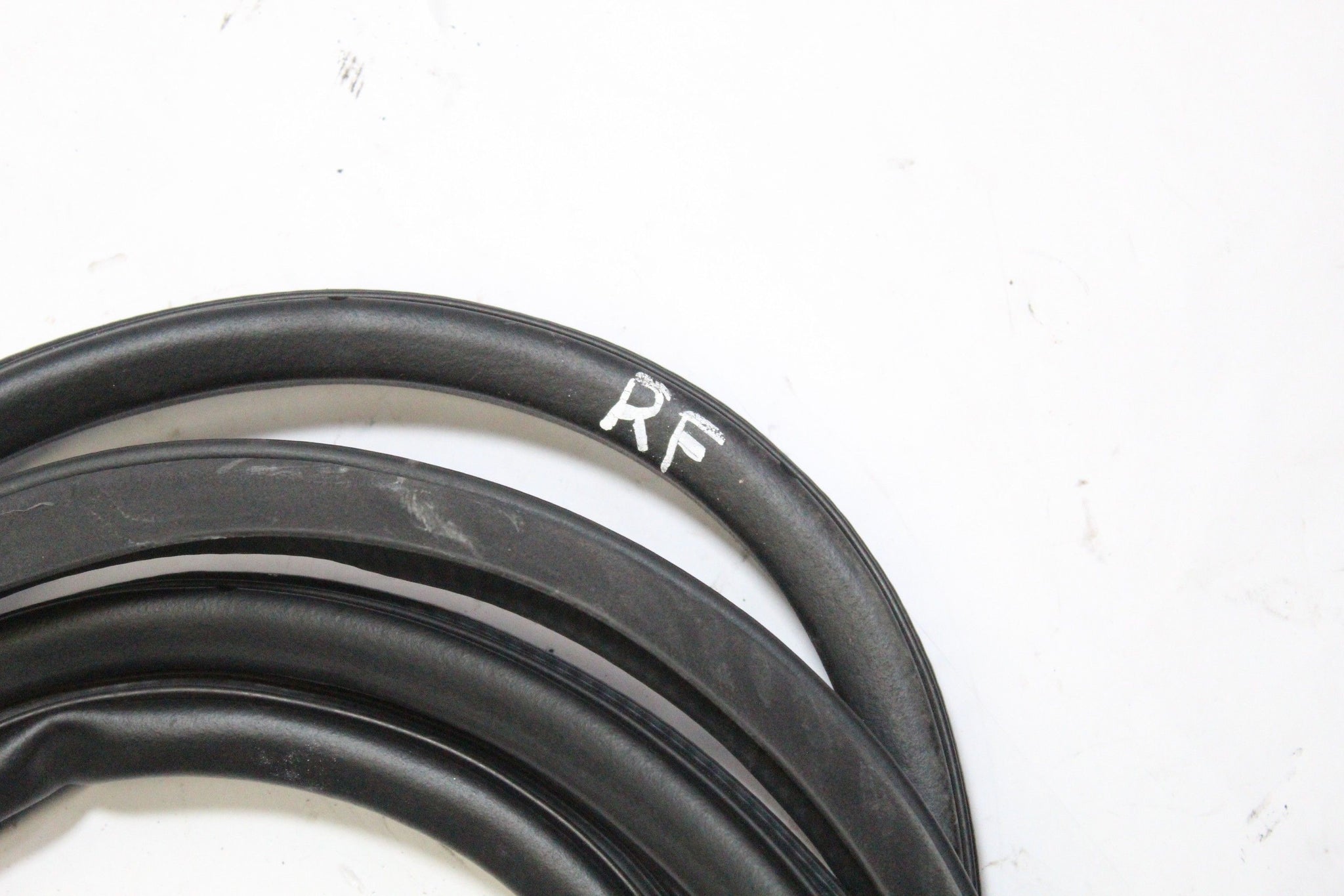 2010 MITSUBISHI ASX Right side Front Door Seal Rubber