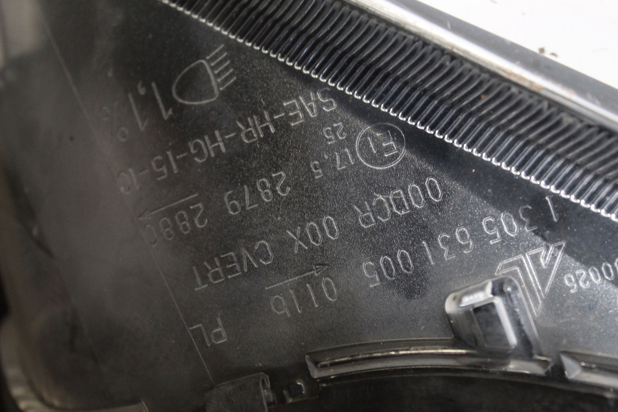 2014 MINI PACEMAN R61 Right side Front Headlight 9808252