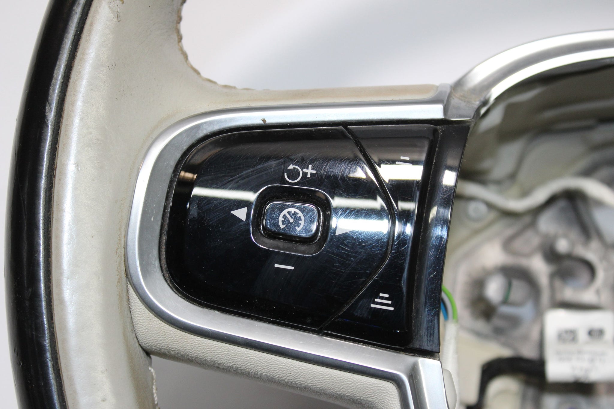 2015 VOLVO XC90 MK2 Multifunction Steering Wheel 31407818