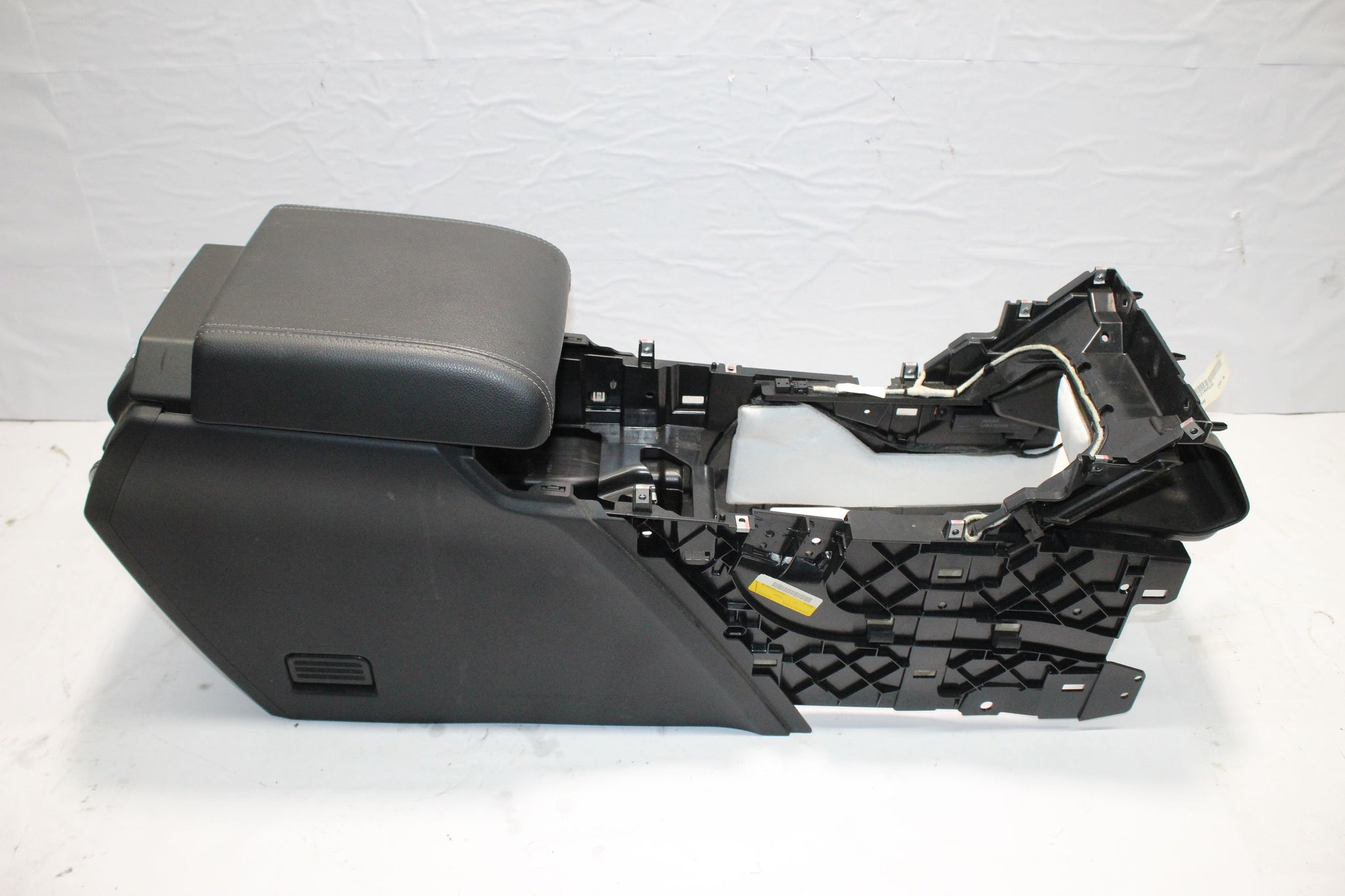 2016 RANGE ROVER EVOQUE Centre Console with Armrest