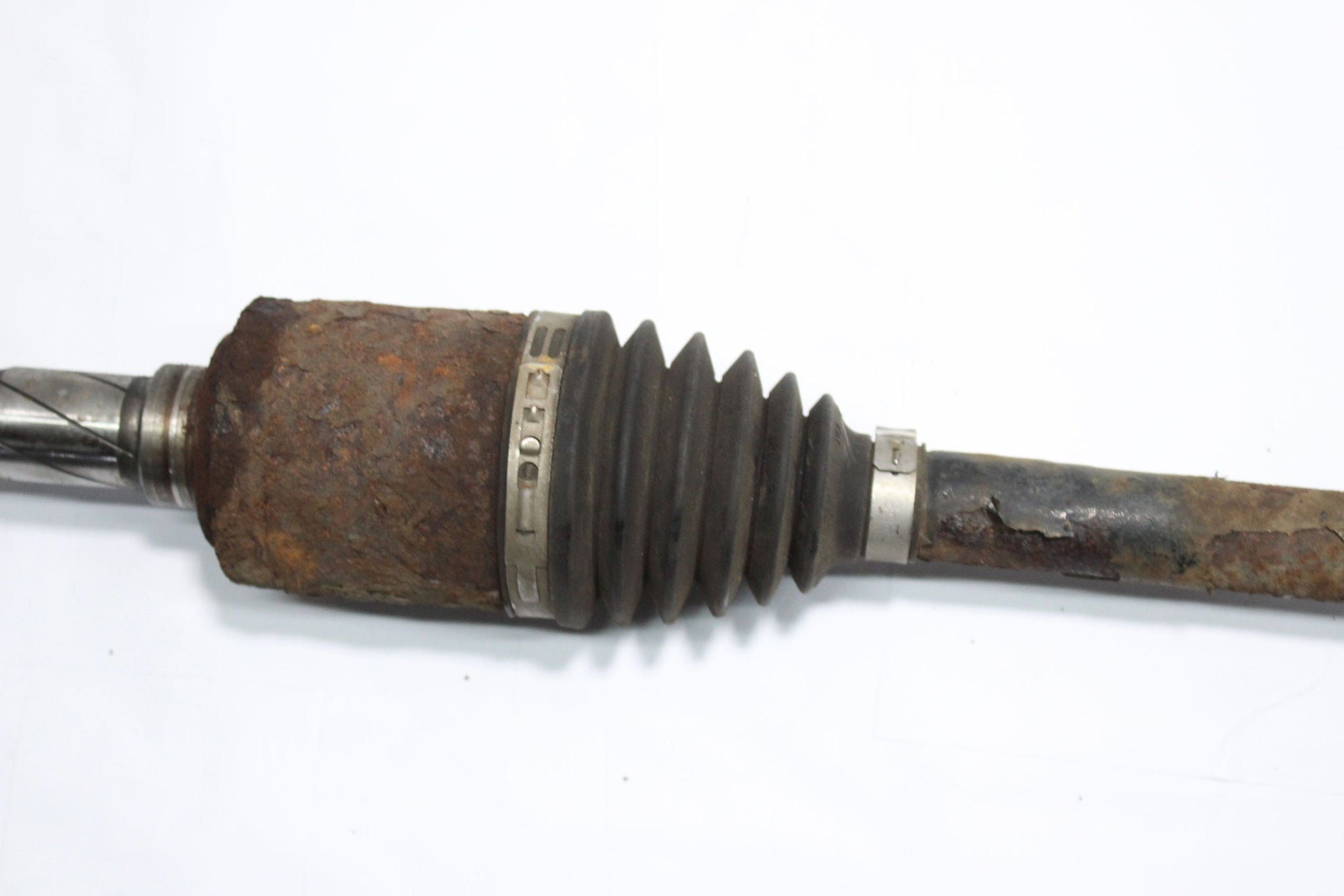 2010 VOLVO XC90 2.4 Right side Rear Driveshaft