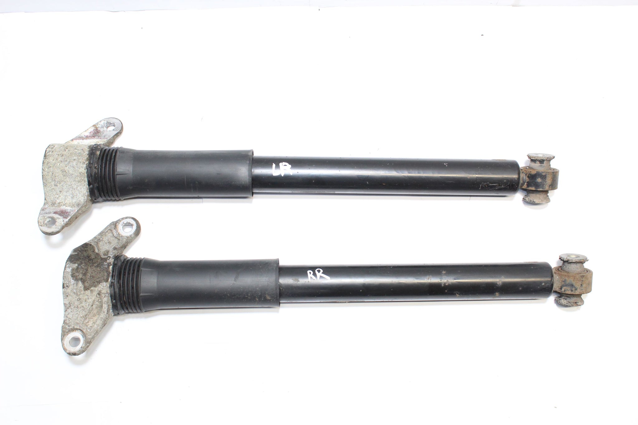 2017 JAGUAR F PACE 2.0 Rear Shock Absorber Pair GX73-3K036-BA